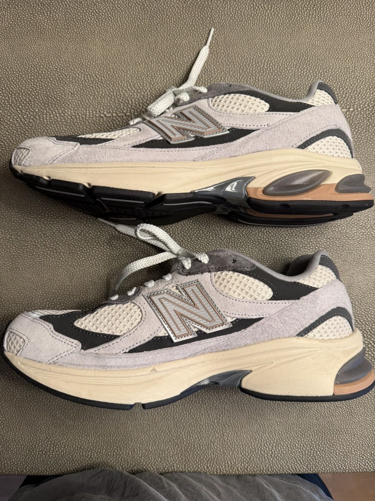 New Balance New Balance Sneakers Size US 11 / EU 44 - 2 Thumbnail