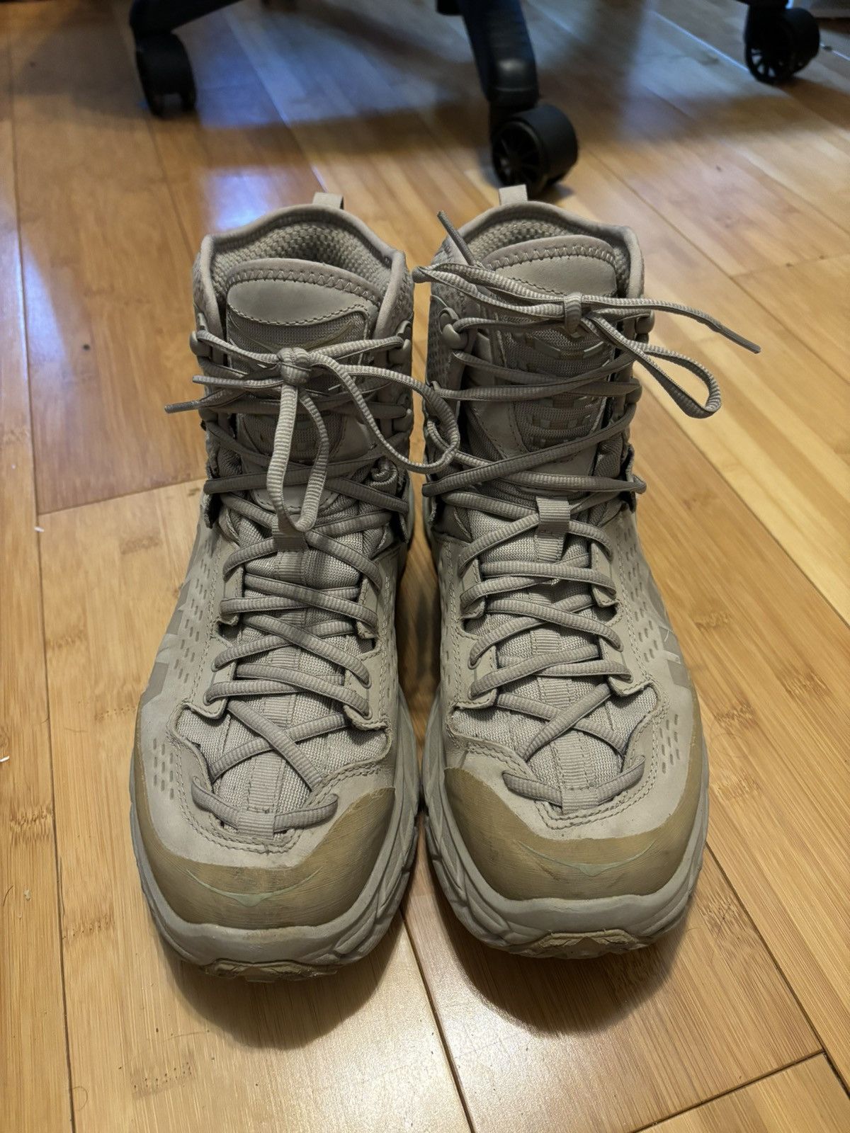 Hoka Hoka One One Tor Ultra Hi 2019 Size US 9.5 / EU 42-43 - 2 Thumbnail