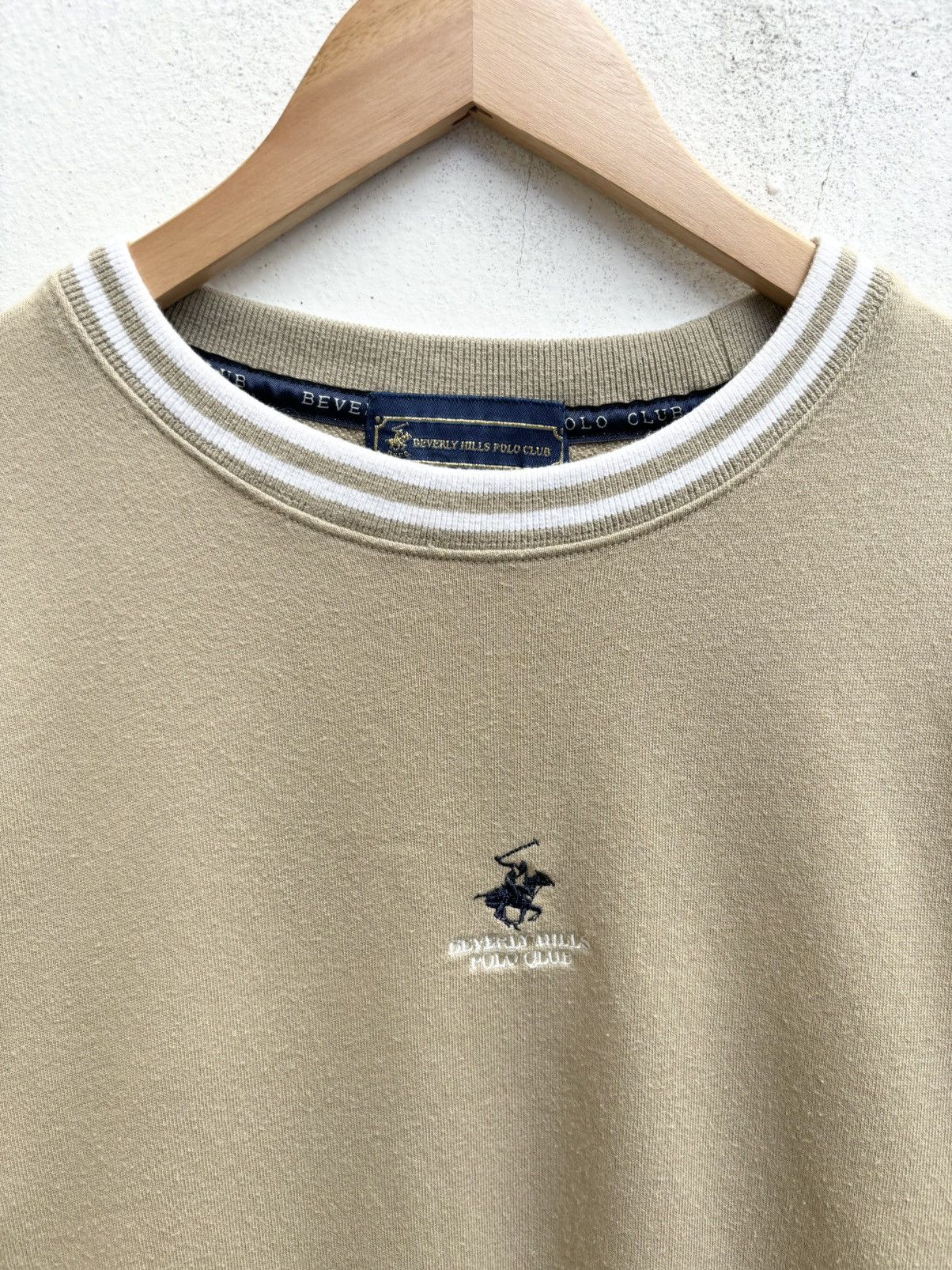 Beverly Hills Polo Club RARE BEVERLY HILLS POLO CLUB CENTER SWEATSHIRT CREAM/BEIGE Size US M / EU 48-50 / 2 - 2 Thumbnail