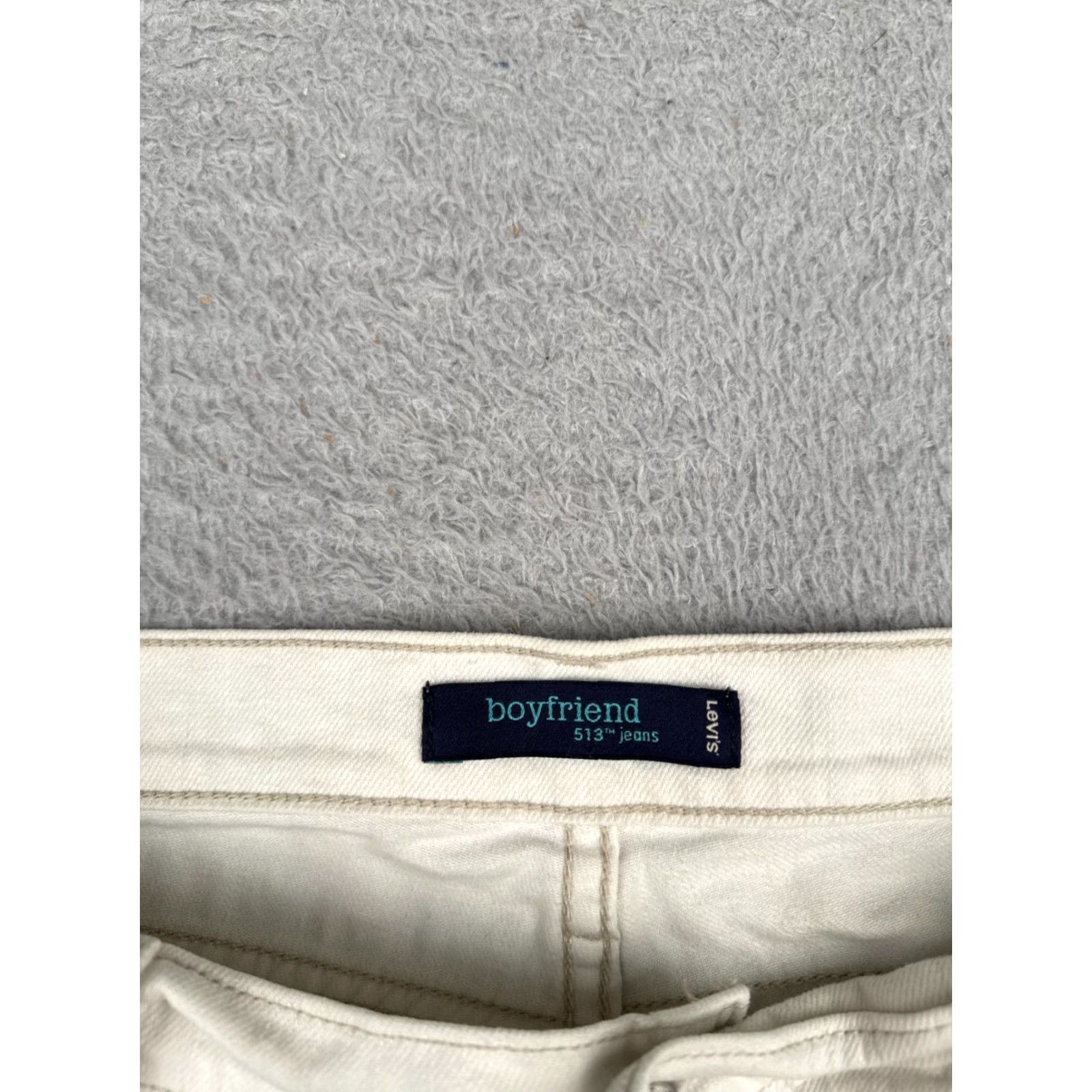 Levi's Levi's Shorts Juniors 11 Women 34x4 White Denim Cut-Off Distressed Zip Cotton Size 32" / US 10 / IT 46 - 7 Thumbnail