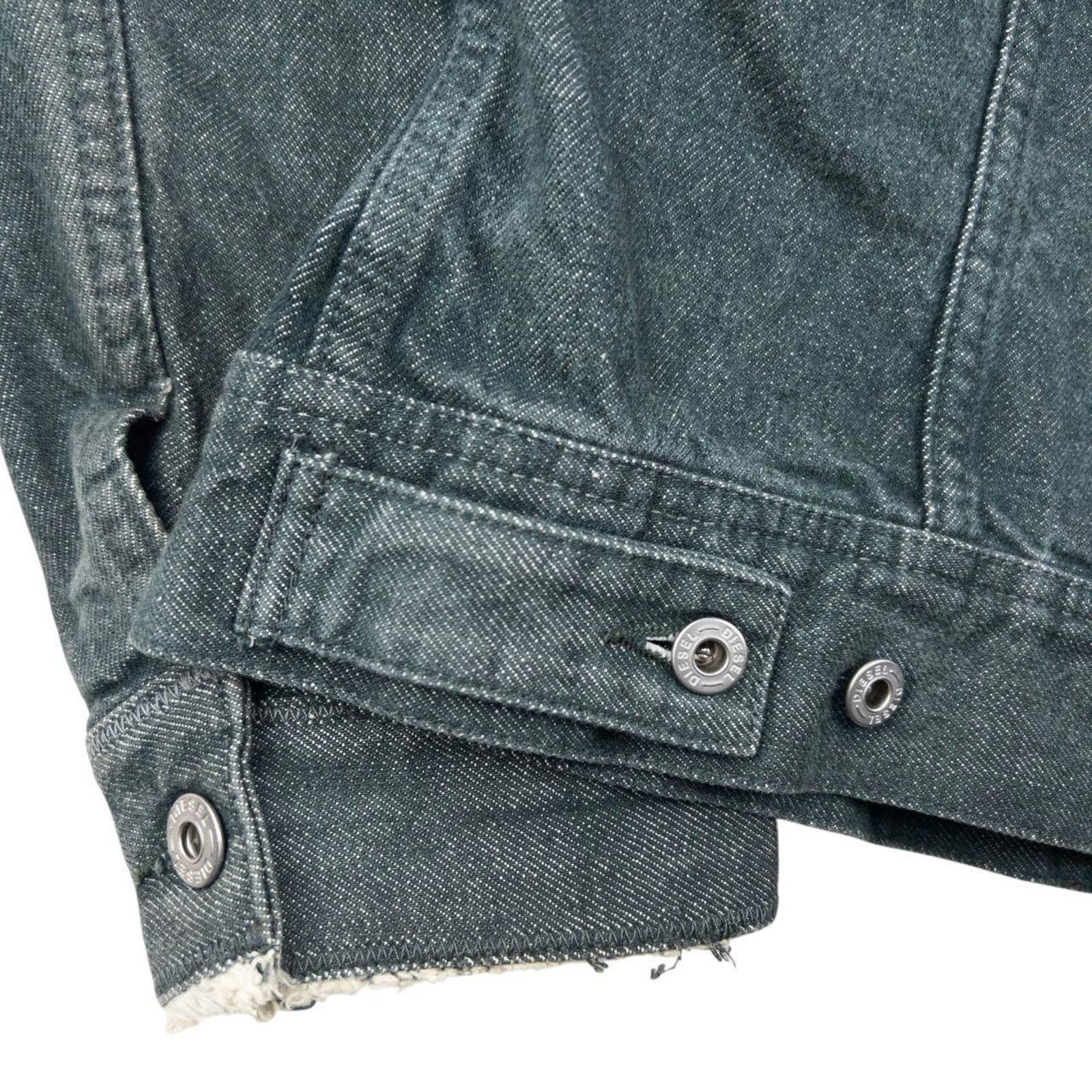 Diesel Vintage 2000s Diesel Cropped Button Up Denim Jacket Size S Size US S / EU 44-46 / 1 - 5 Thumbnail