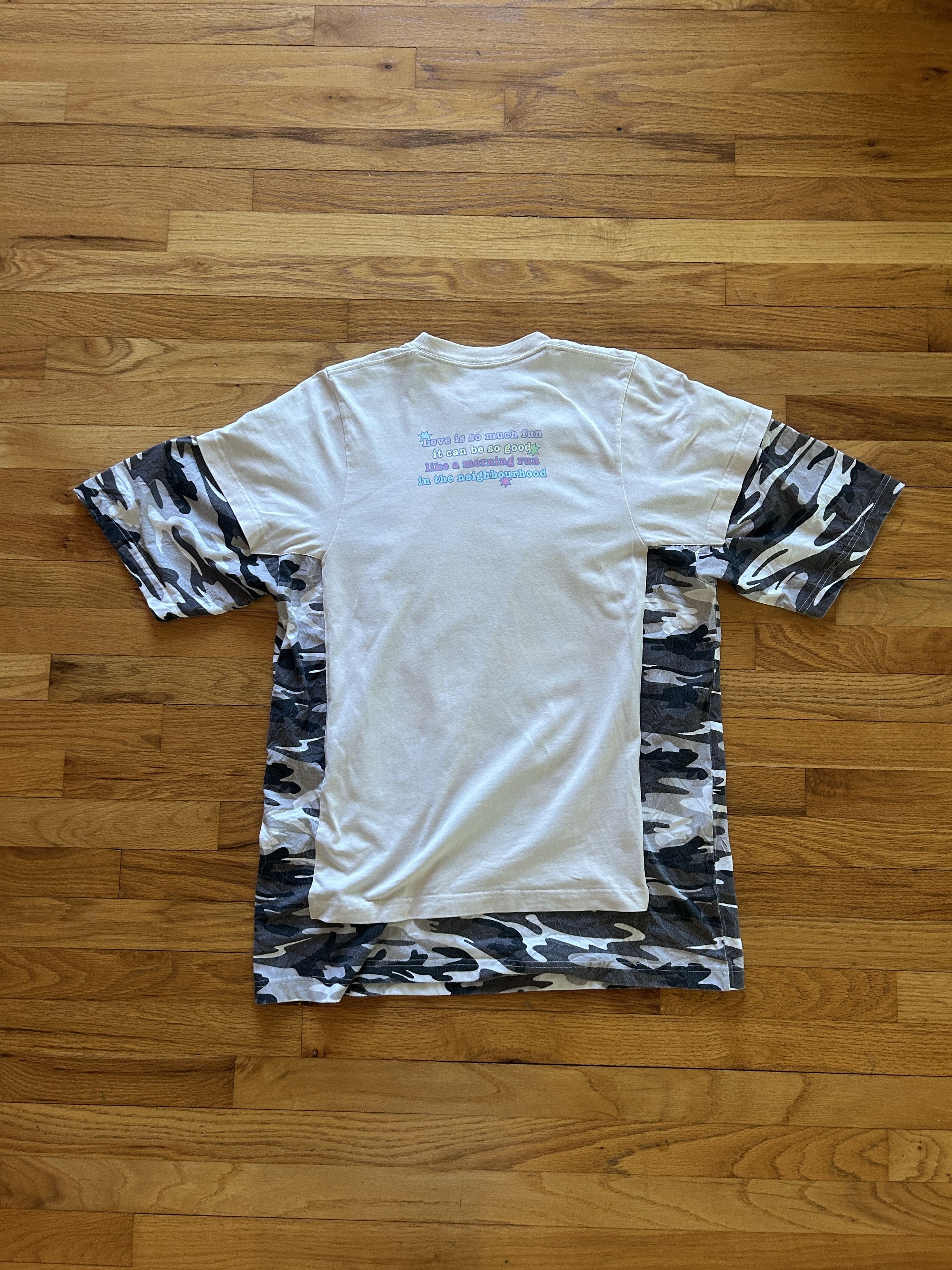 Balenciaga “Love Bear” Double Layer Camo T-Shirt SS21 Size US XS / EU 42 / 0 - 7 Thumbnail