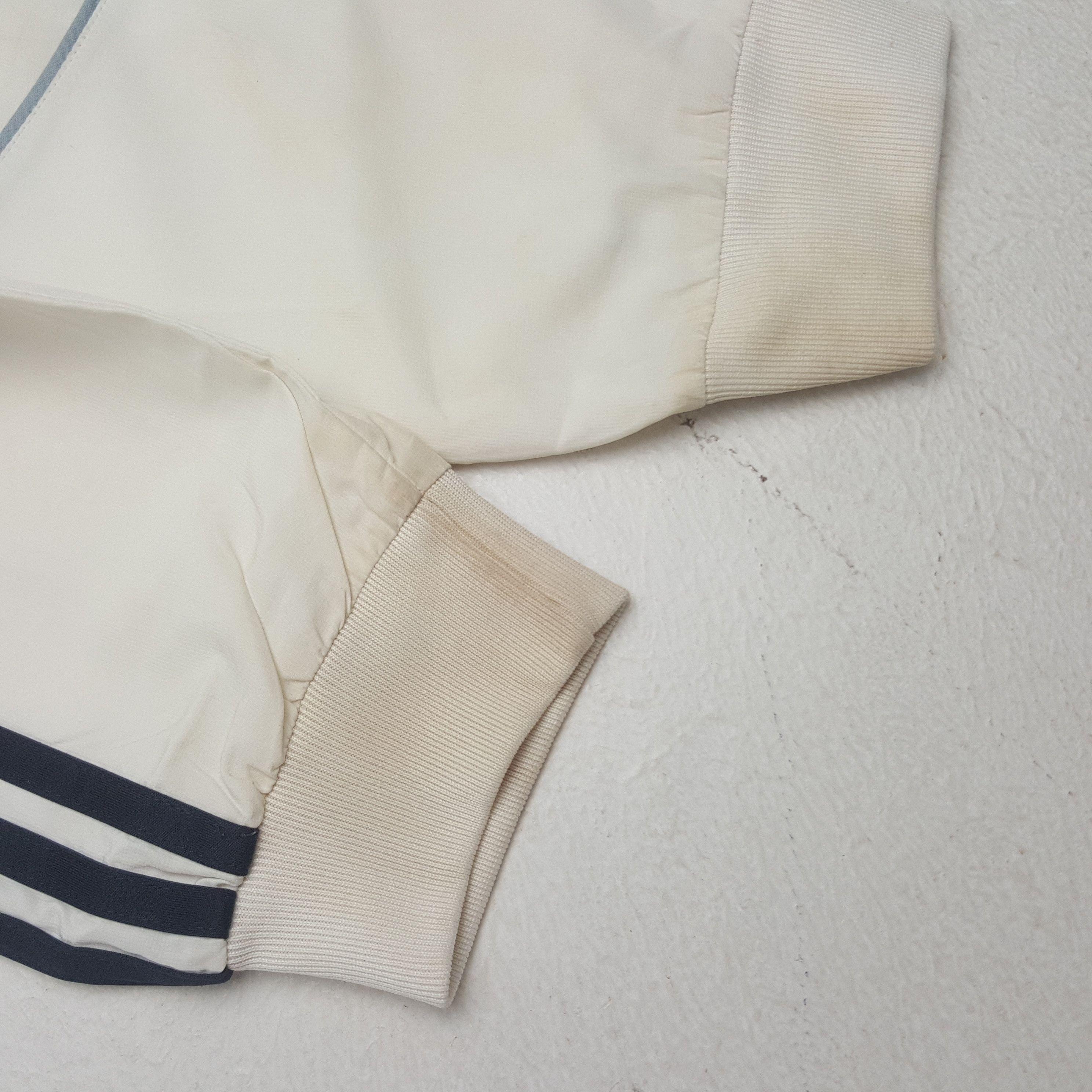 Adidas Vintage Adidas Chelsea UEFA Champion League Jacket RR8 Size US M / EU 48-50 / 2 - 13 Thumbnail