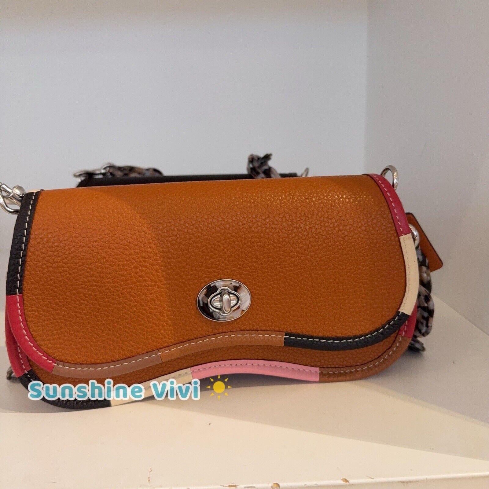 Coach NWT Coach Wavy Dinky Bag Coachtopia Brown Leather CK540 Size ONE SIZE - 1 Thumbnail