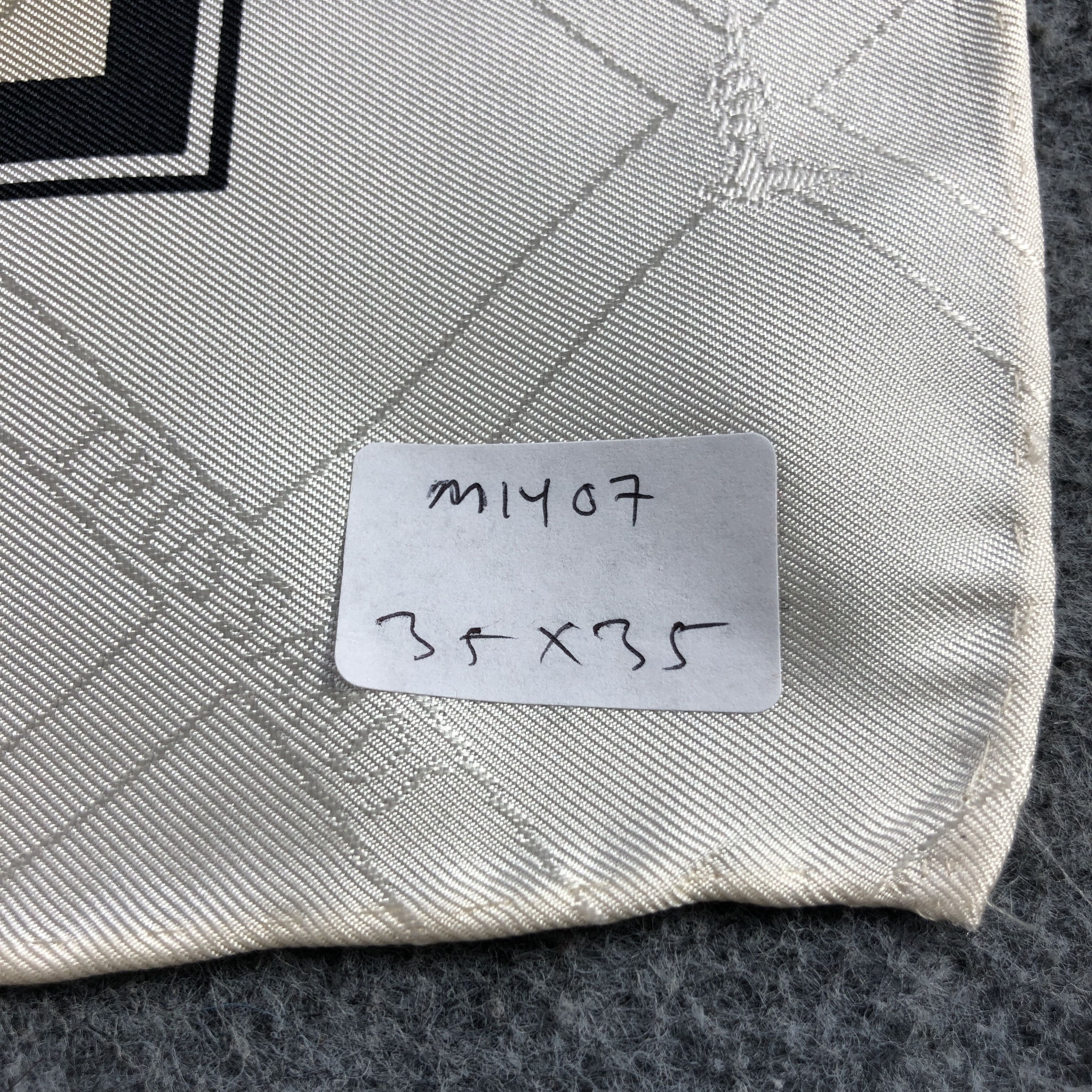 Trussardi Trussardi Silk Scarf M1407 Size ONE SIZE - 7 Thumbnail