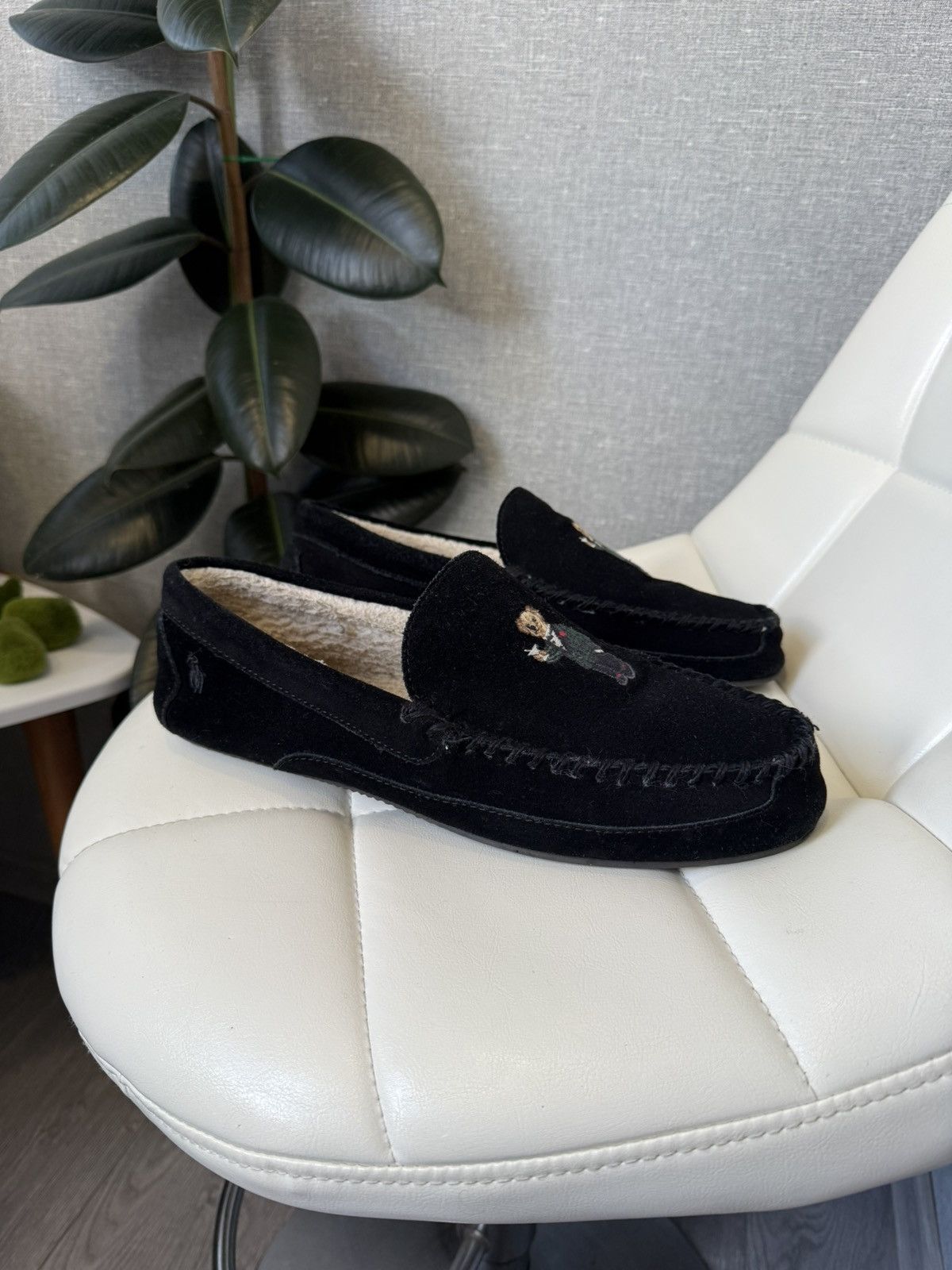 Polo Ralph Lauren Polo Bear Moccasin Slippers Mens Black Suede Shearling Shoes Size US 12 / EU 45 - 8 Thumbnail