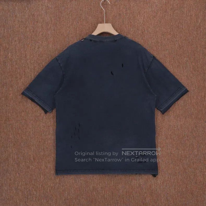 Balenciaga Balenciaga Double B Letter Logo Distressed Short Sleeve T- Size US M / EU 48-50 / 2 - 2 Thumbnail