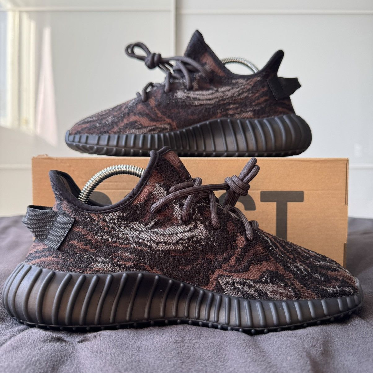Adidas × Yeezy Yeezy Boost 350 V2 “Mx Rock” Size US 5.5 / EU 38 - 2 Thumbnail