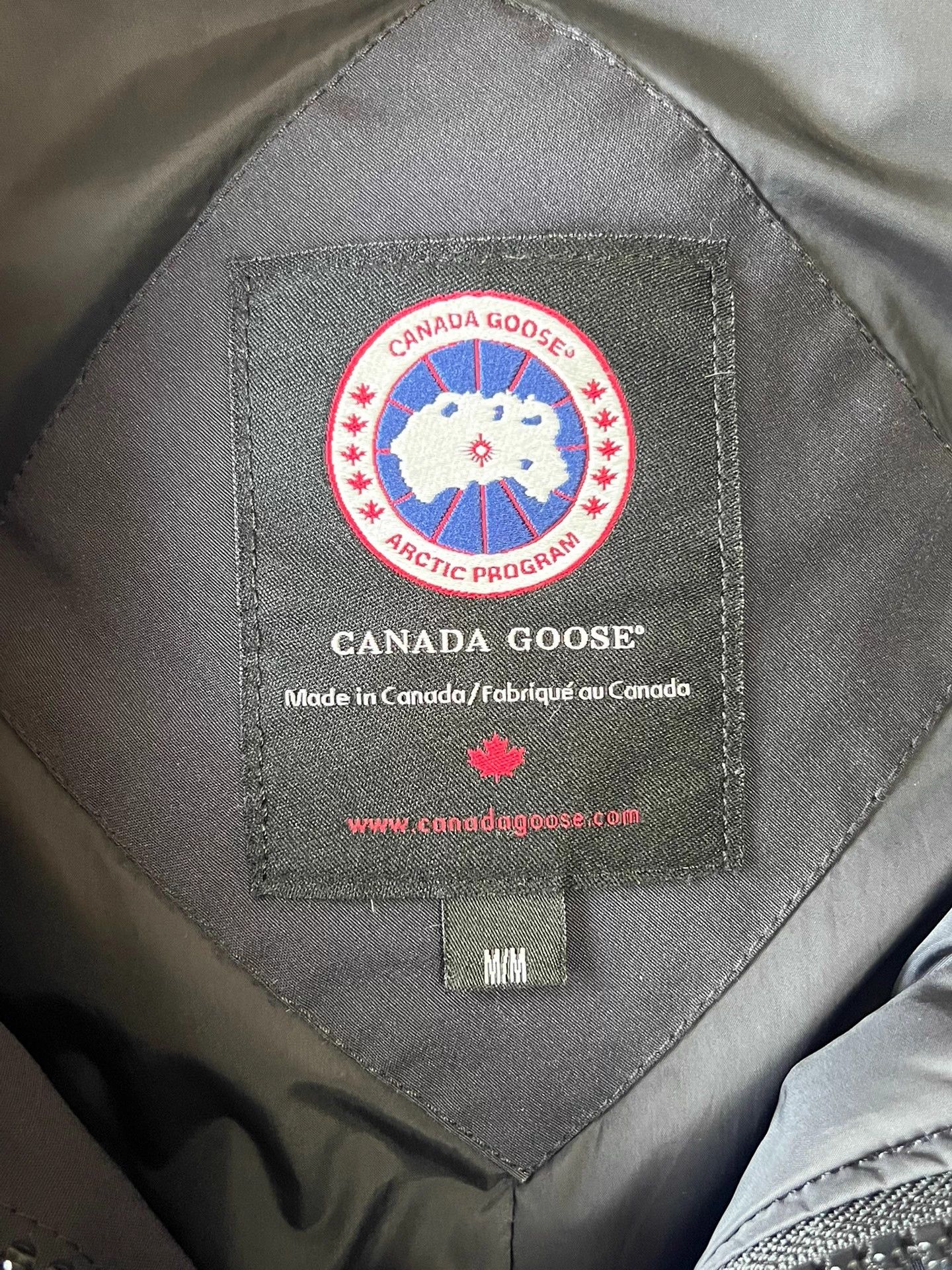 Canada Goose Canada Goose Chateau M navy down jacket hooded mid Size US M / EU 48-50 / 2 - 6 Thumbnail