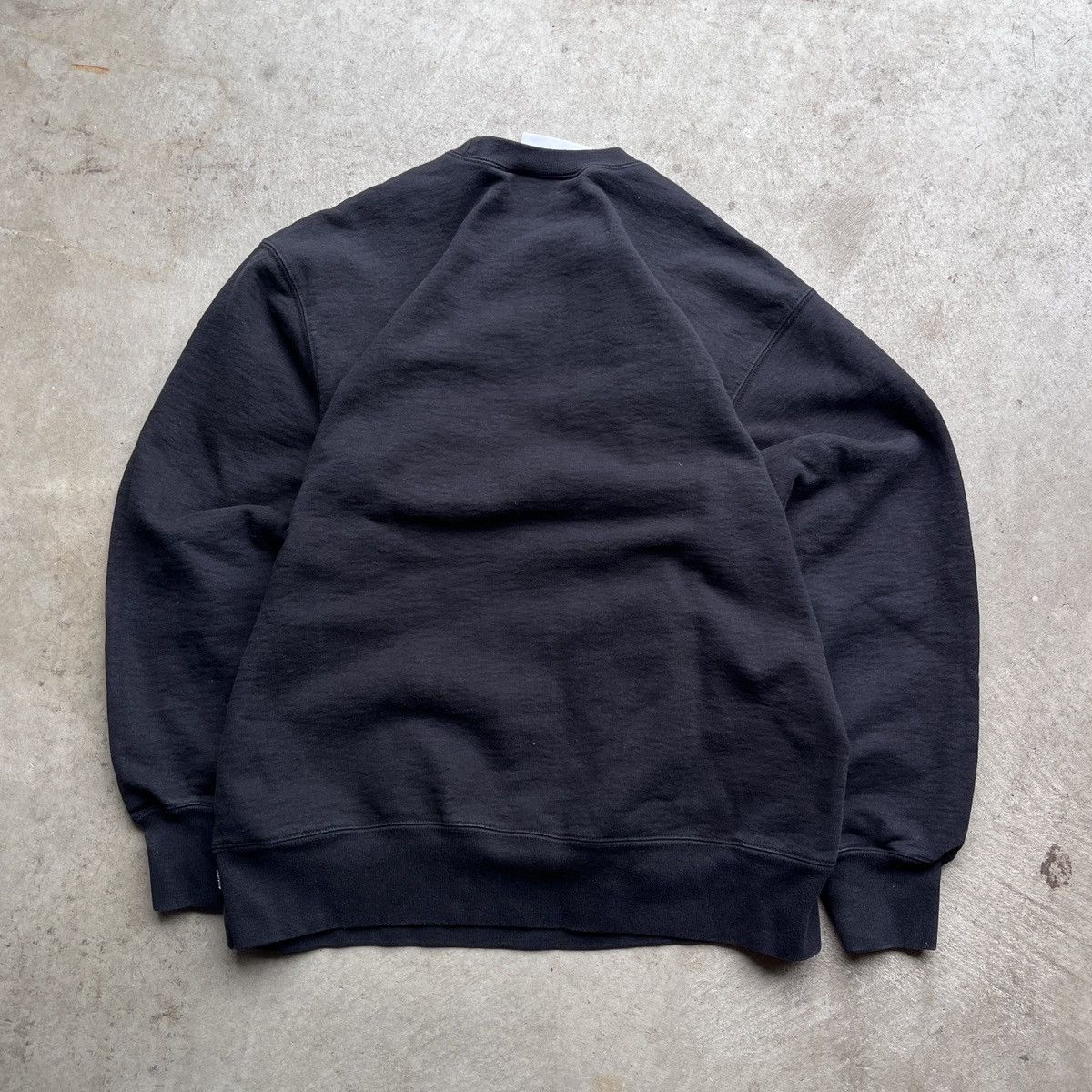 Supreme × Wtaps Supreme x WTAPS Crewneck Black Box Logo Rare FW21 Size US M / EU 48-50 / 2 - 4 Thumbnail