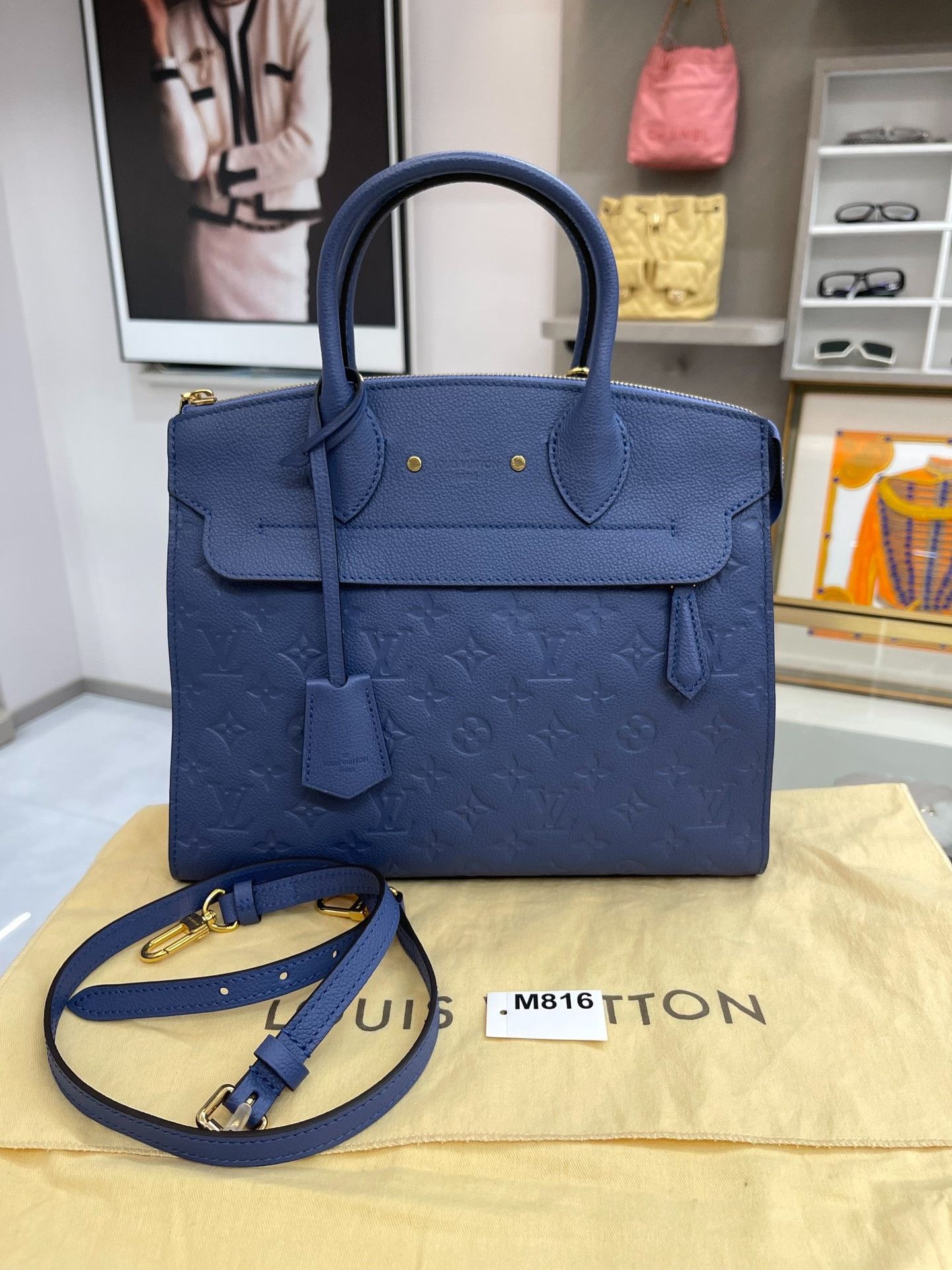 Louis Vuitton Pre-loved Bag Very good condition Size ONE SIZE - 1 Thumbnail