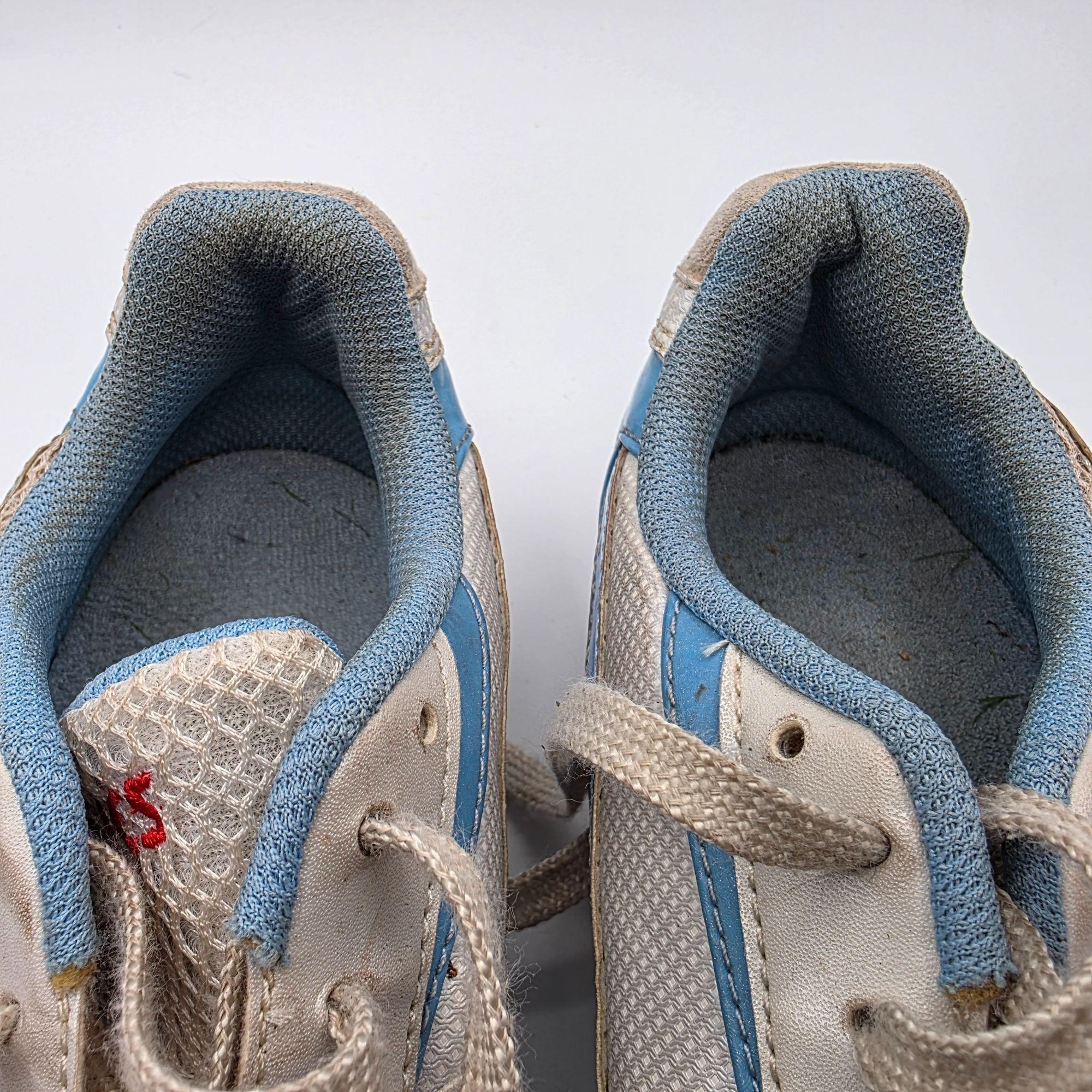Asics Asics Hyper Rocket Gird 5 Womens Size 7.5 White Blue Track A Size US 7.5 / IT 37.5 - 9 Thumbnail