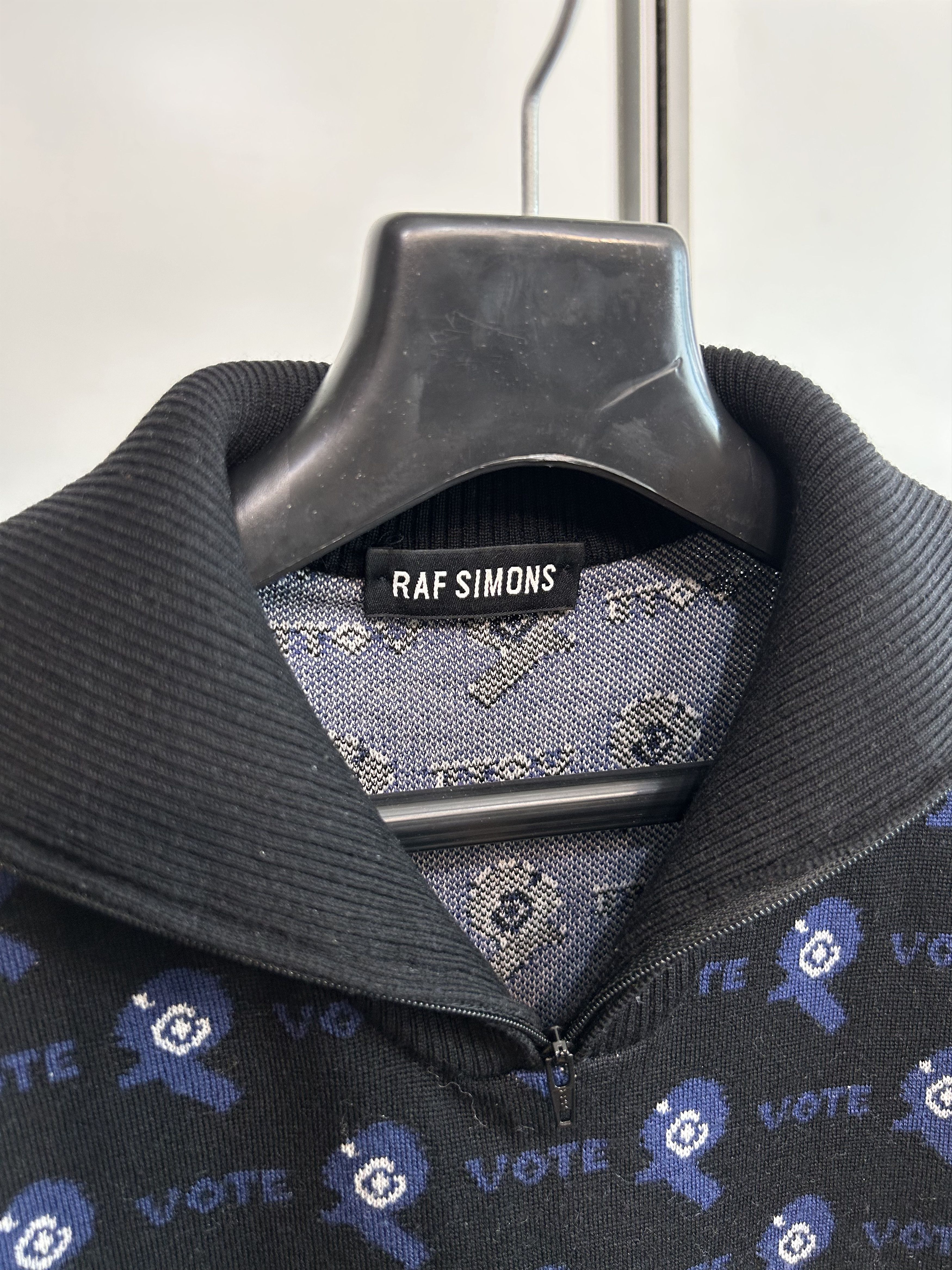 Raf Simons RAF SIMONS "VOTE" Half-Zip Long Sleeve T-Shirt Size US L / EU 52-54 / 3 - 4 Thumbnail