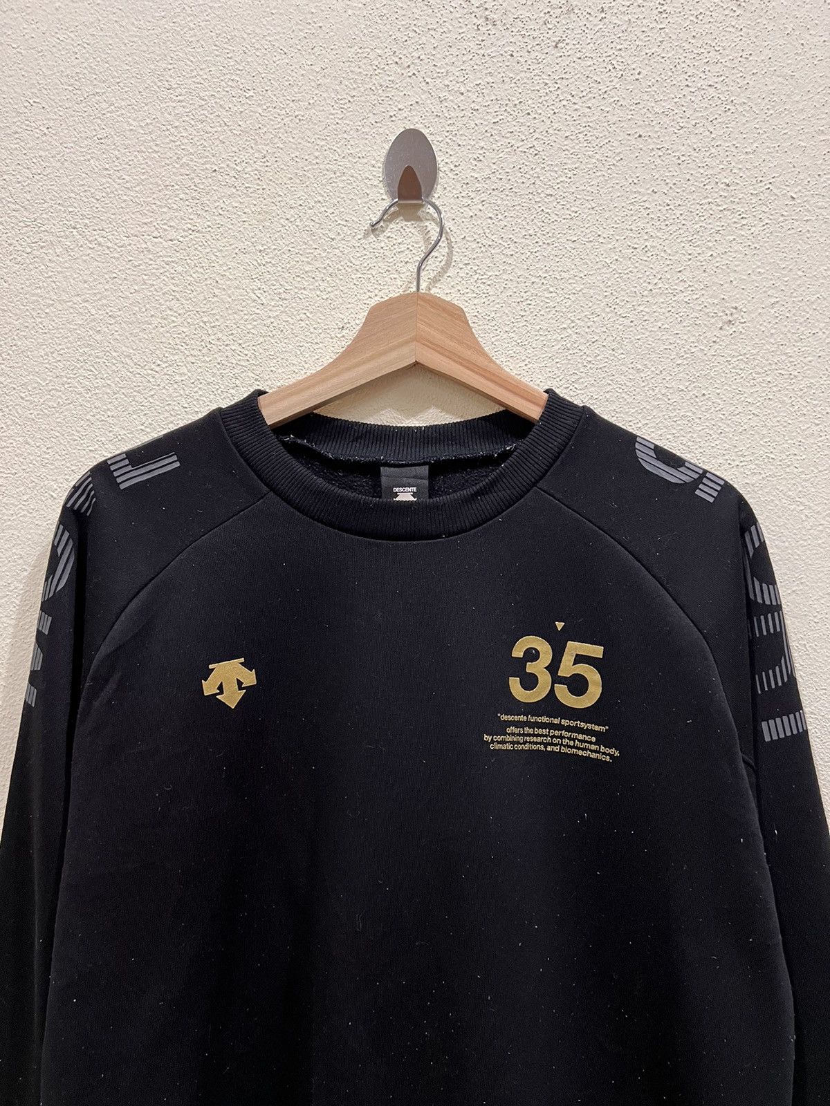 Descente Descente Small Logo Sweatshirt Size US M / EU 48-50 / 2 - 3 Thumbnail