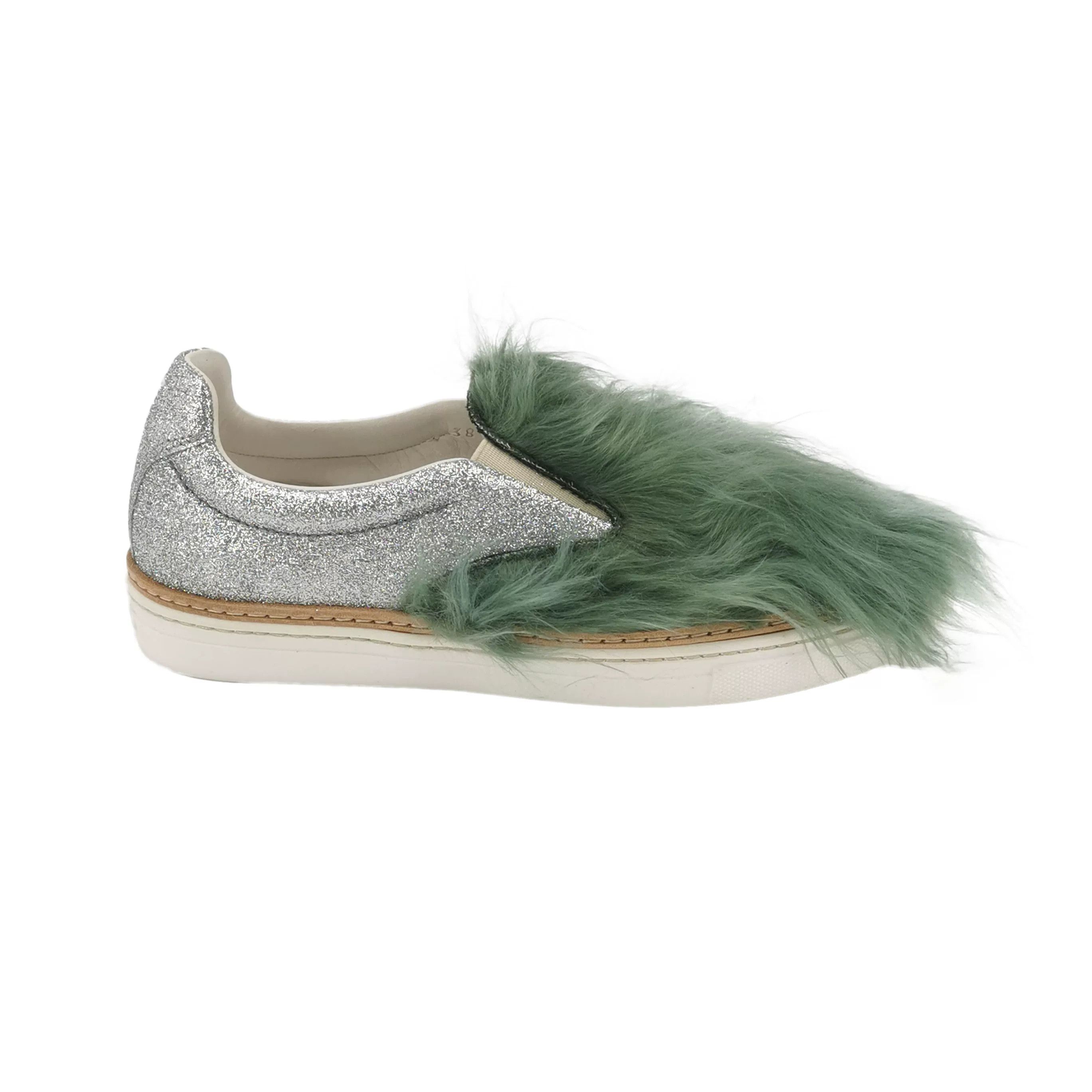 Maison Margiela Maison Margiela Fur Slippers Size US 6 / IT 36 - 1 Thumbnail