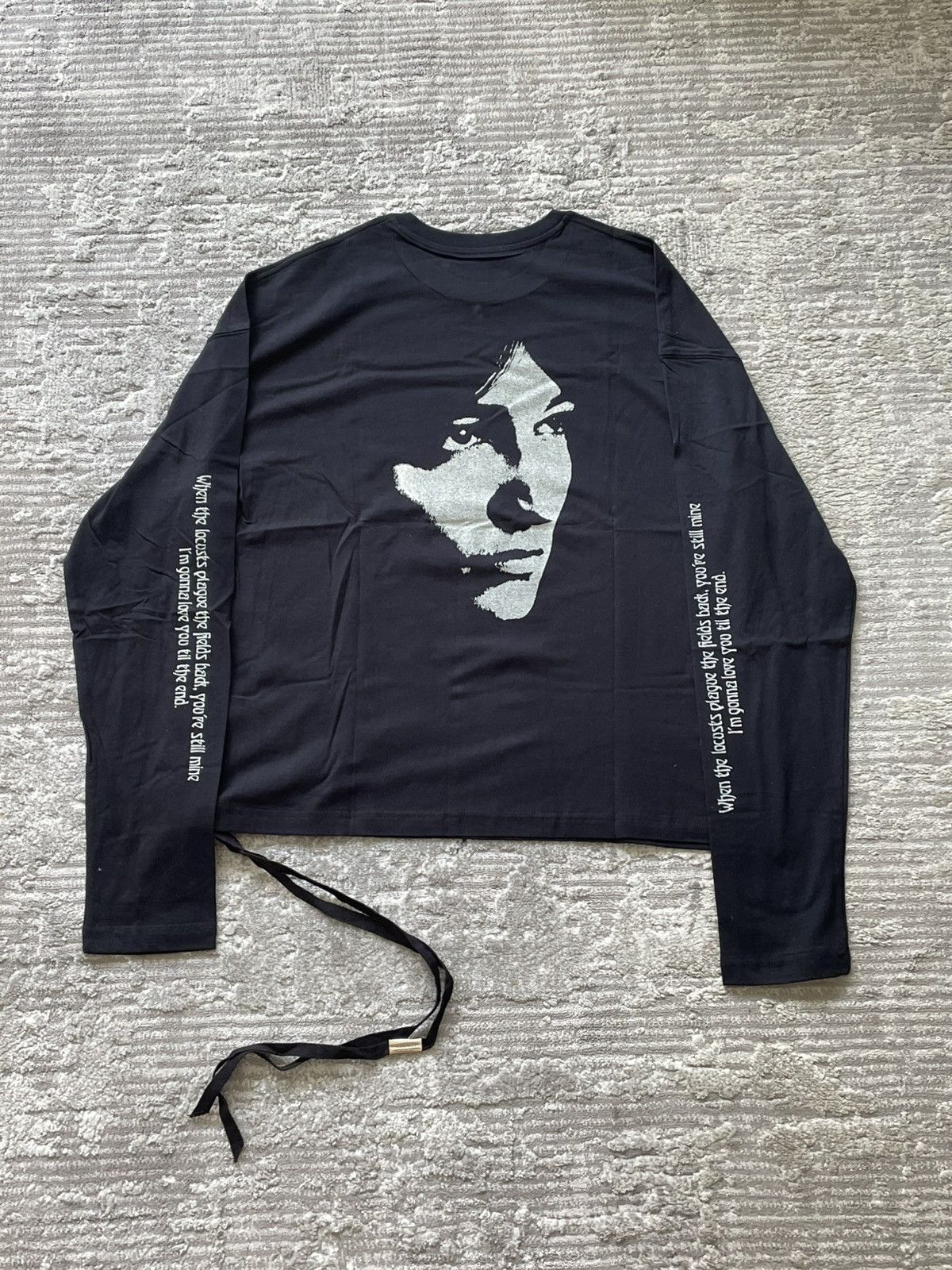 Ann demeulemeester long sleeve emil october and the eyes