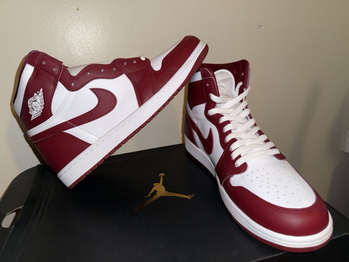 Jordan Brand Nike Air Jordan Retro 1 Artisanal Team Red NEW w/Xtra laces! Size US 11.5 / EU 44-45 - 7 Thumbnail