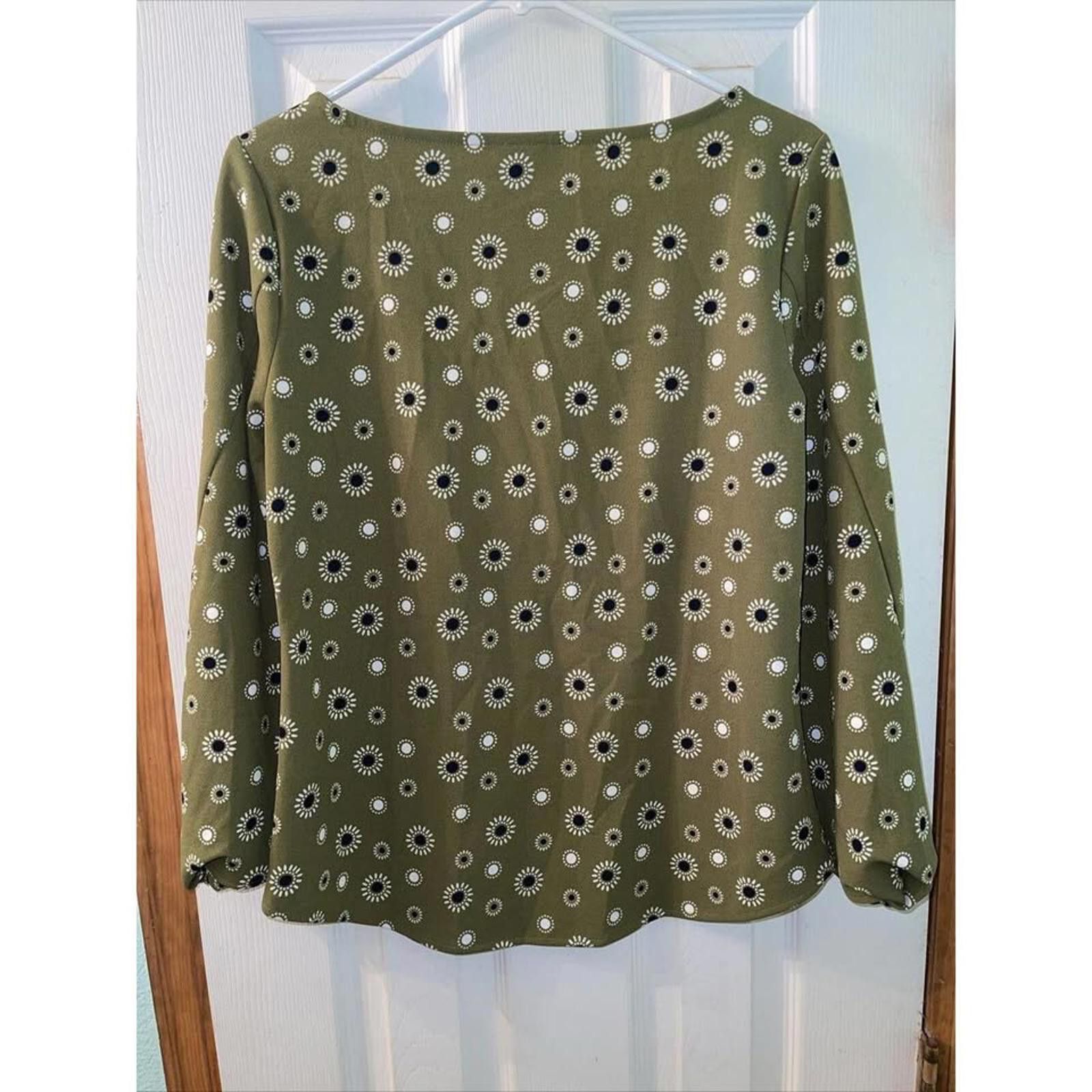 Other Ann Taylor Green Floral Print Long Sleeve Top - Size S Size S / US 4 / IT 40 - 6 Thumbnail