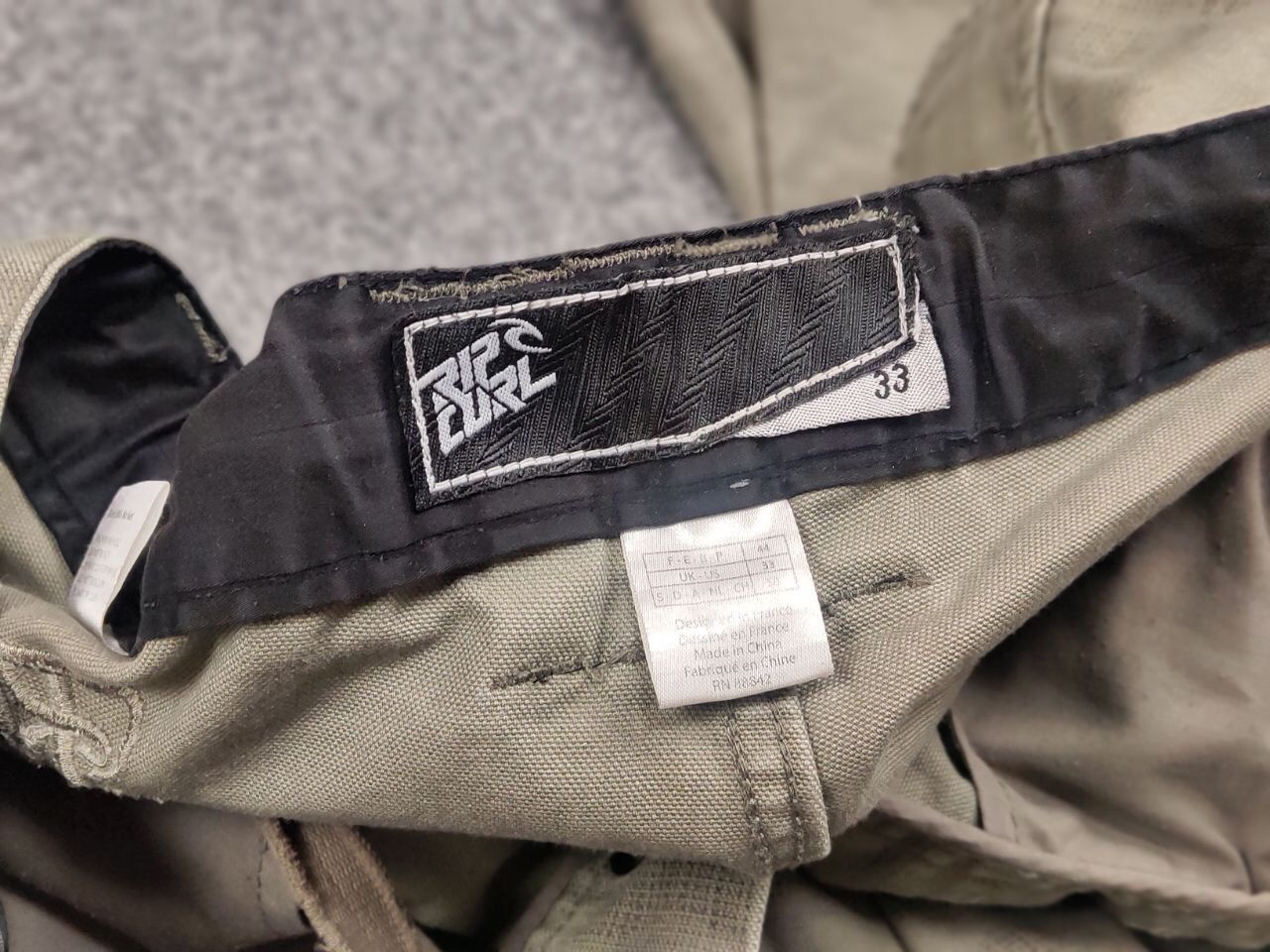 Rip Curl Vintage 90's Rip Curl Cargo Baggy Olive camo Pants Size US 33 - 16 Thumbnail