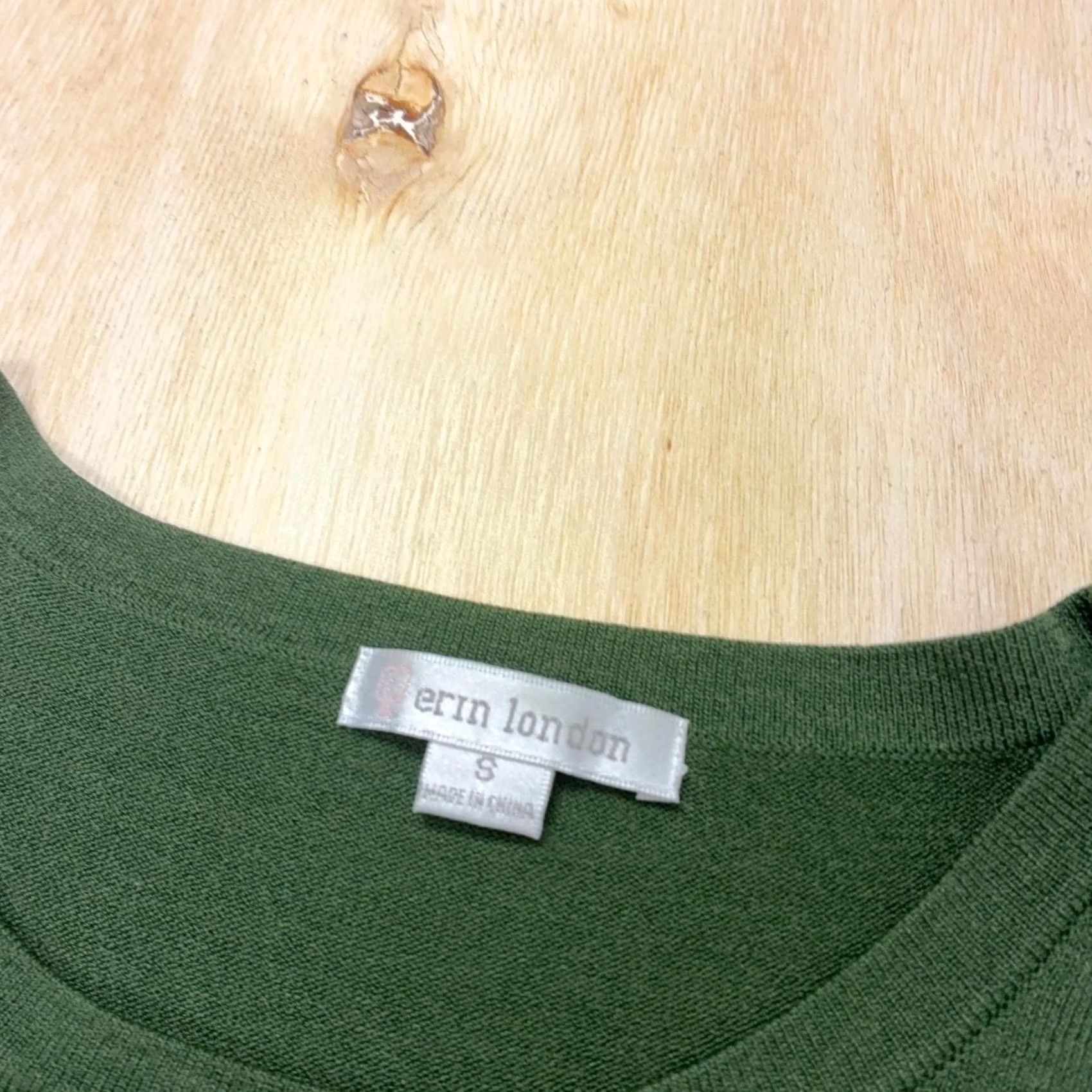 Vintage Erin London Shirt Womens Small Green Crew Neck Short Sleeve Knit Stretch Top Size S / US 4 / IT 40 - 3 Thumbnail