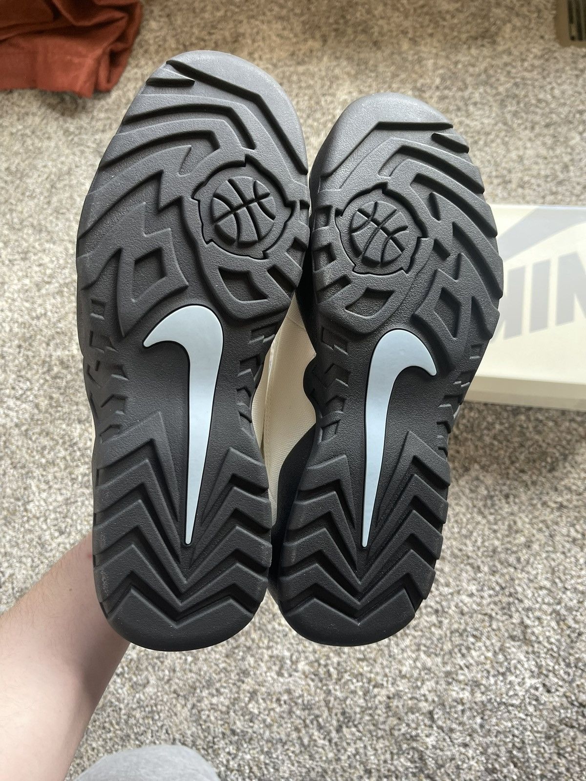 Nike × Supreme Nike sb supreme Darwin low Size US 11 / EU 44 - 9 Thumbnail