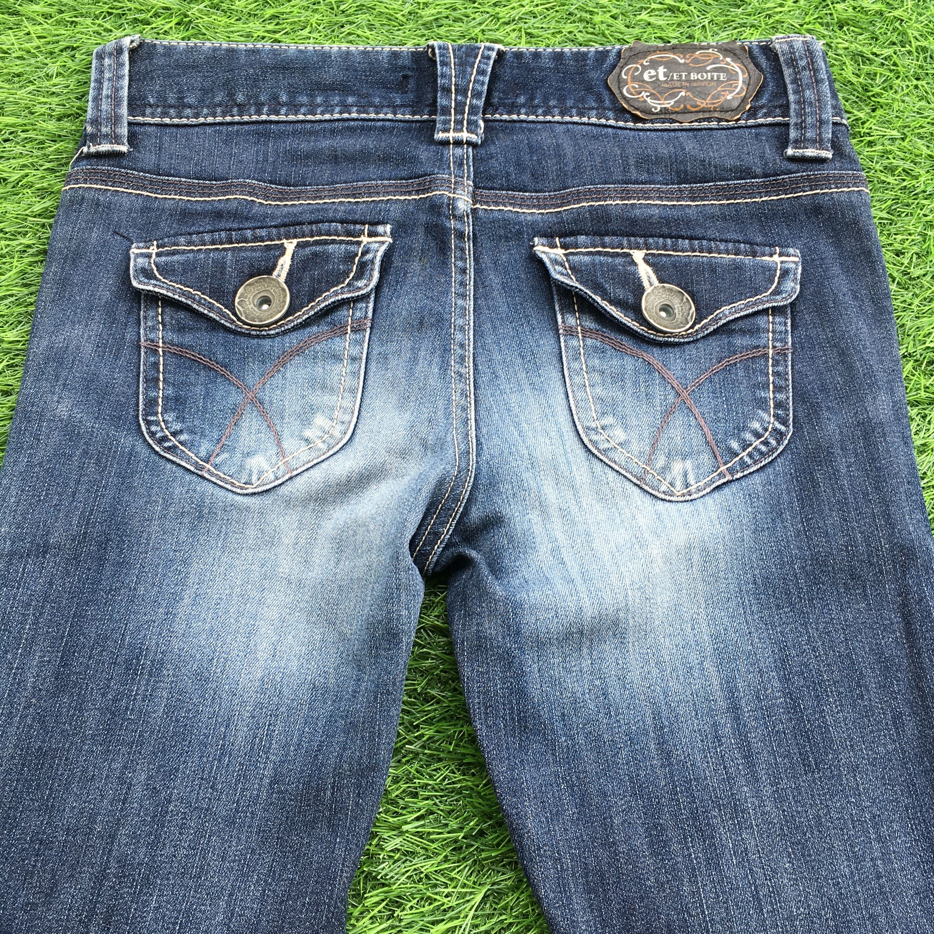 Japanese Brand Japanese Blue Flared Jeans Distressed Jeans D-1177 Size 25" / US 0 / IT 36 - 4 Thumbnail
