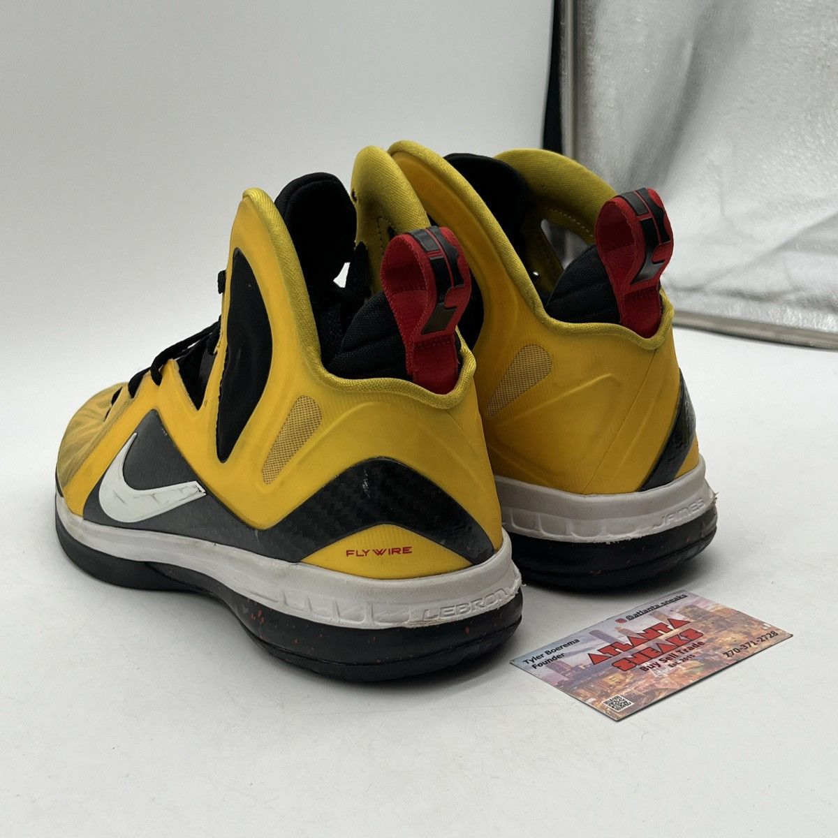 Nike Lebron 9 taxi Size US 10 / EU 43 - 4 Thumbnail