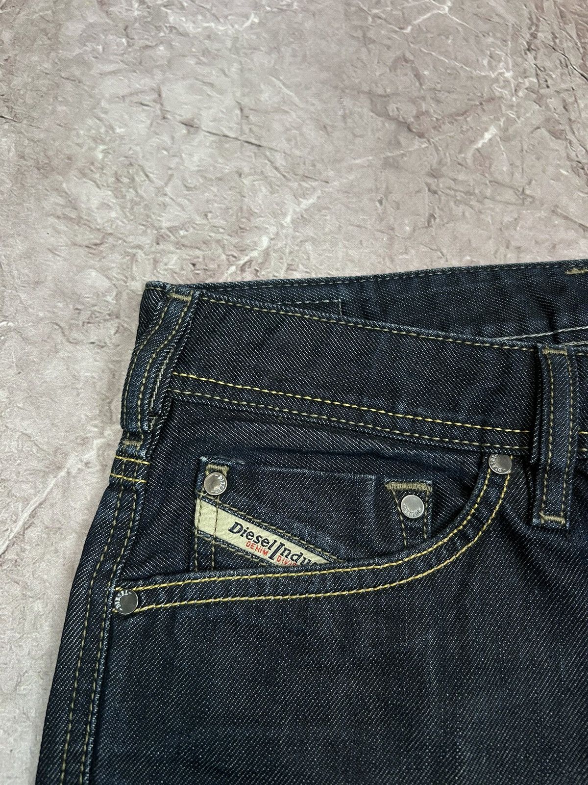 Diesel × Vintage OOs Diesel Industries Black Dark Wash Straight Jeans Size 30 Size US 30 / EU 46 - 5 Thumbnail