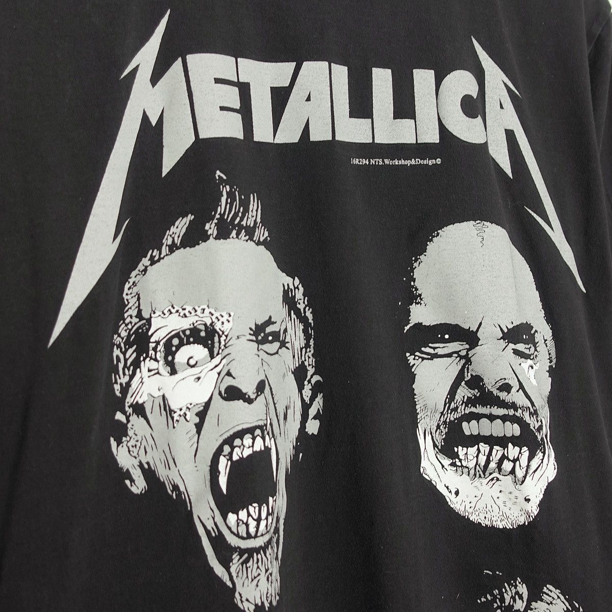 Band Tees × Metallica × Vintage Vintage 00s Metallica Band “The Undead Album Cover” Tee Size US M / EU 48-50 / 2 - 5 Thumbnail