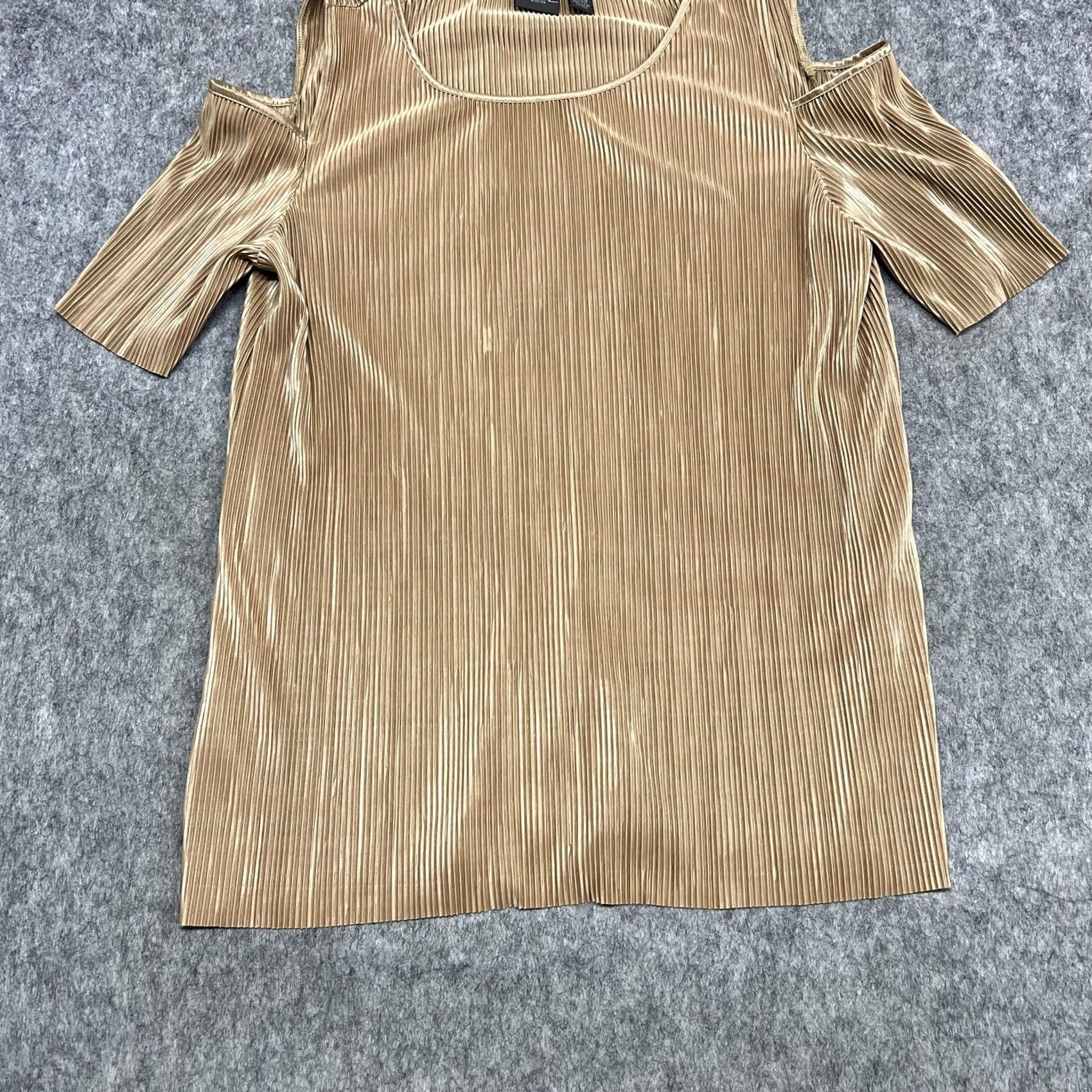 Vintage Chicos Shirt Womens 2 Gold Cold Shoulder Pleated Knit Tunic Top Travelers Size XS / US 0-2 / IT 36-38 - 5 Thumbnail