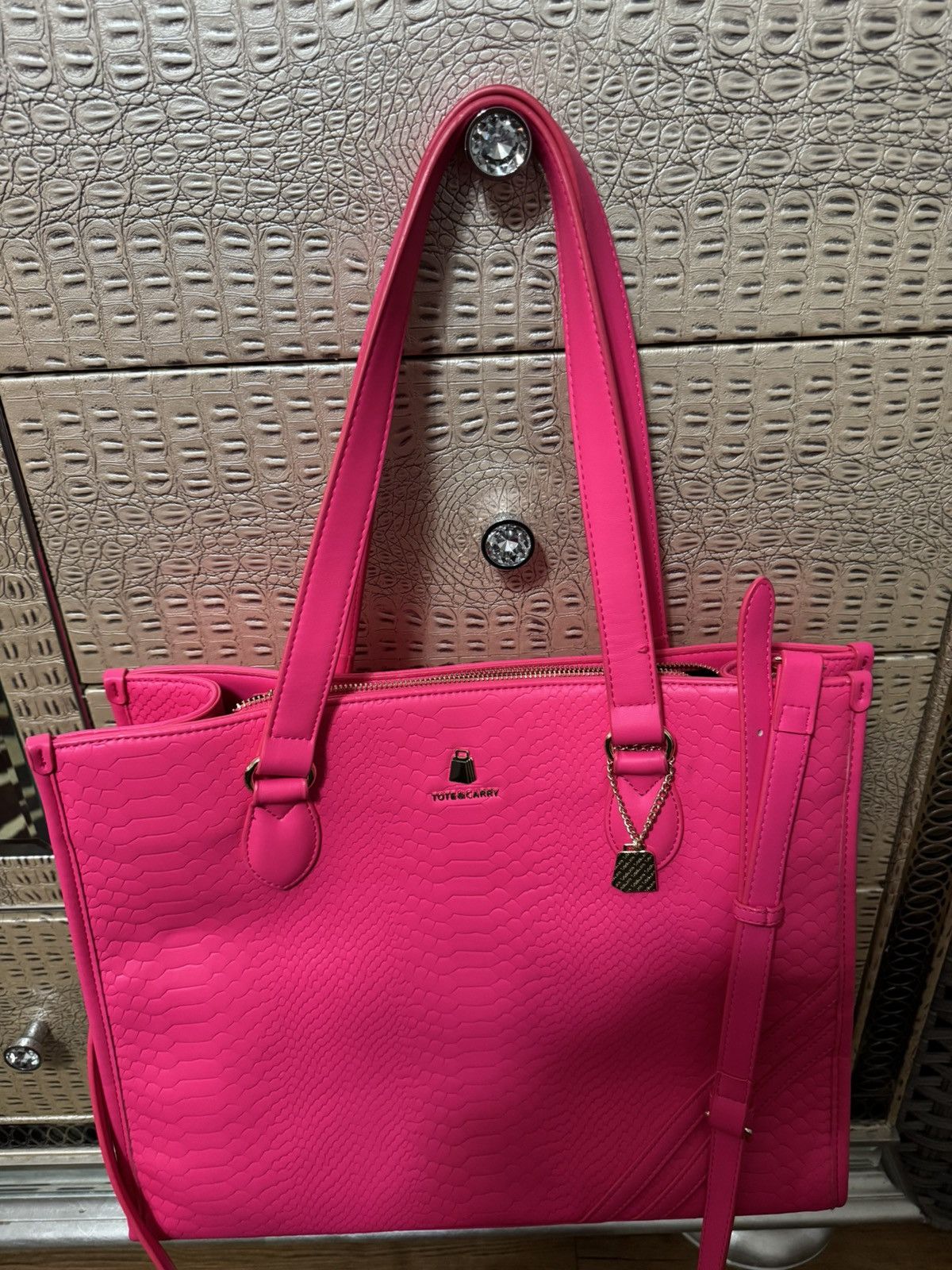 Other Neon pink Tote & Carry Size ONE SIZE - 1 Thumbnail