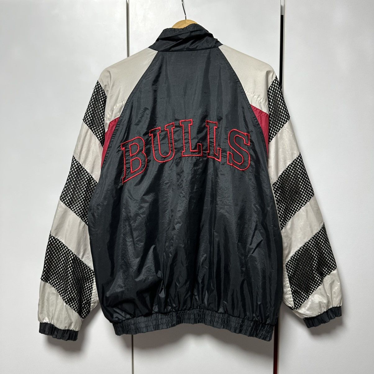 Pro Player Pro Player NBA Chicago Bulls Vintage Jacket Basketball rare Size US M / EU 48-50 / 2 - 9 Thumbnail