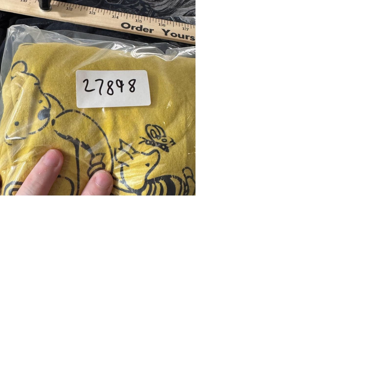 Gildan Winnie The Pooh Graphic Tee Gildan Shirt Mens XL Yellow Size US XL / EU 56 / 4 - 10 Thumbnail
