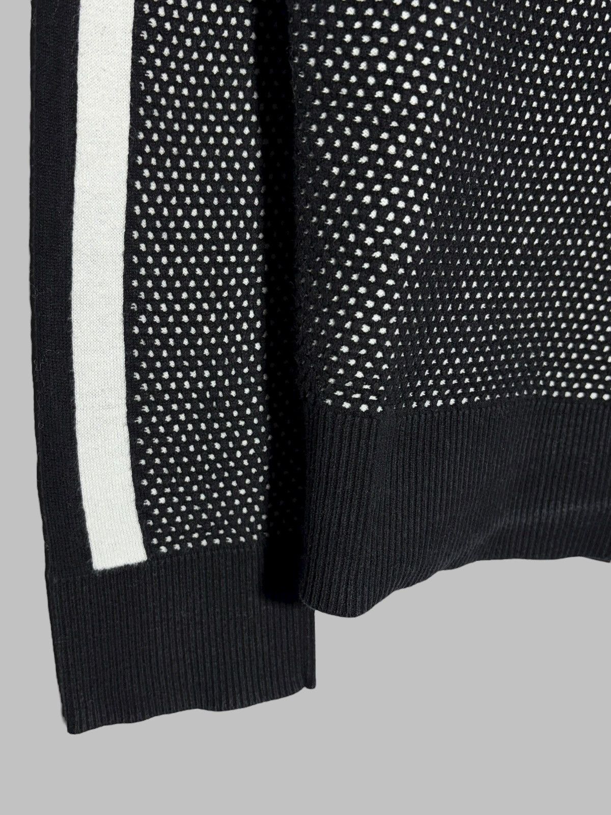Black Barrett Black Barrett by Neil Barrett Pattern Netting Design Sweater Size US S / EU 44-46 / 1 - 5 Thumbnail