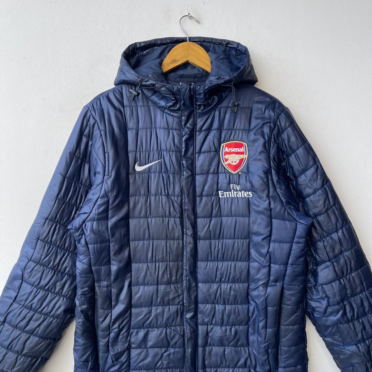 Nike Vintage 2013-14 Arsenal FC Nike "Fly Emirates" Puffer Jacket Size US M / EU 48-50 / 2 - 4 Thumbnail