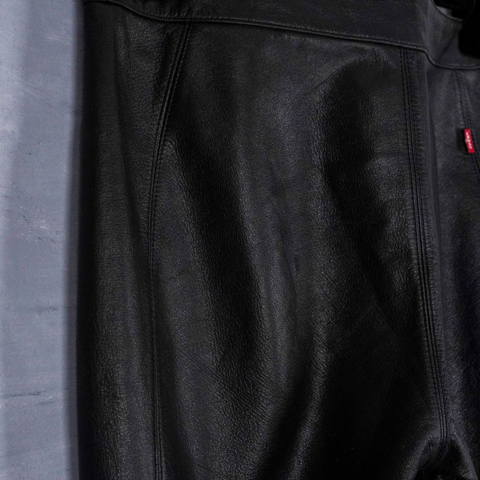 Levi's Vintage levi’s women's black leather flared trousers pants Size 28" / US 6 / IT 42 - 7 Thumbnail