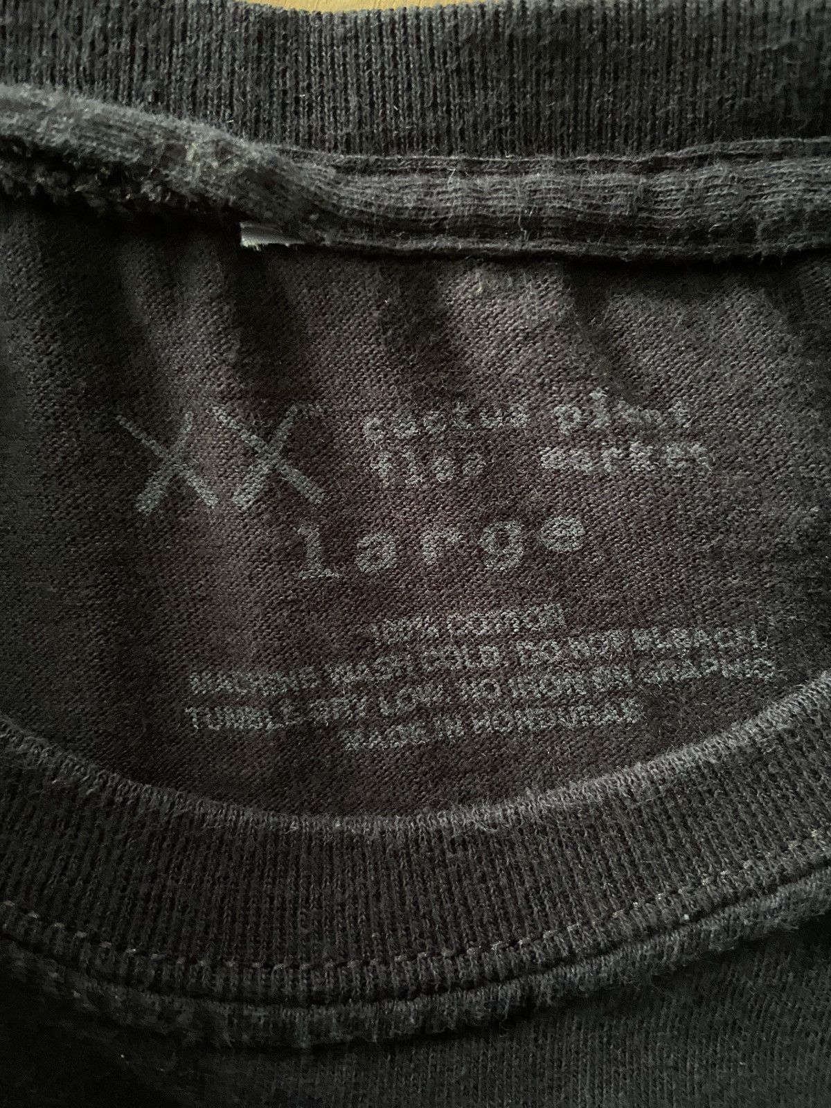 Cactus Plant Flea Market × Kaws Kaws x cactus plant flea market black t-shirt size L Size US L / EU 52-54 / 3 - 9 Thumbnail