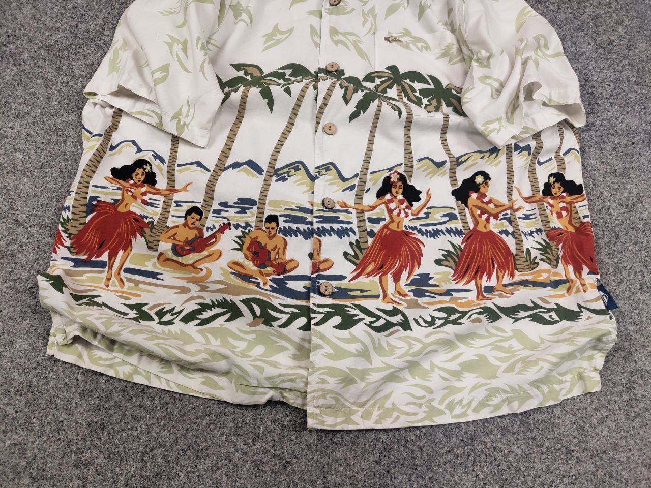 Quiksilver Vintage Quiksilver hawaiian Art Light Cotton Blend Shirt Size US M / EU 48-50 / 2 - 9 Thumbnail