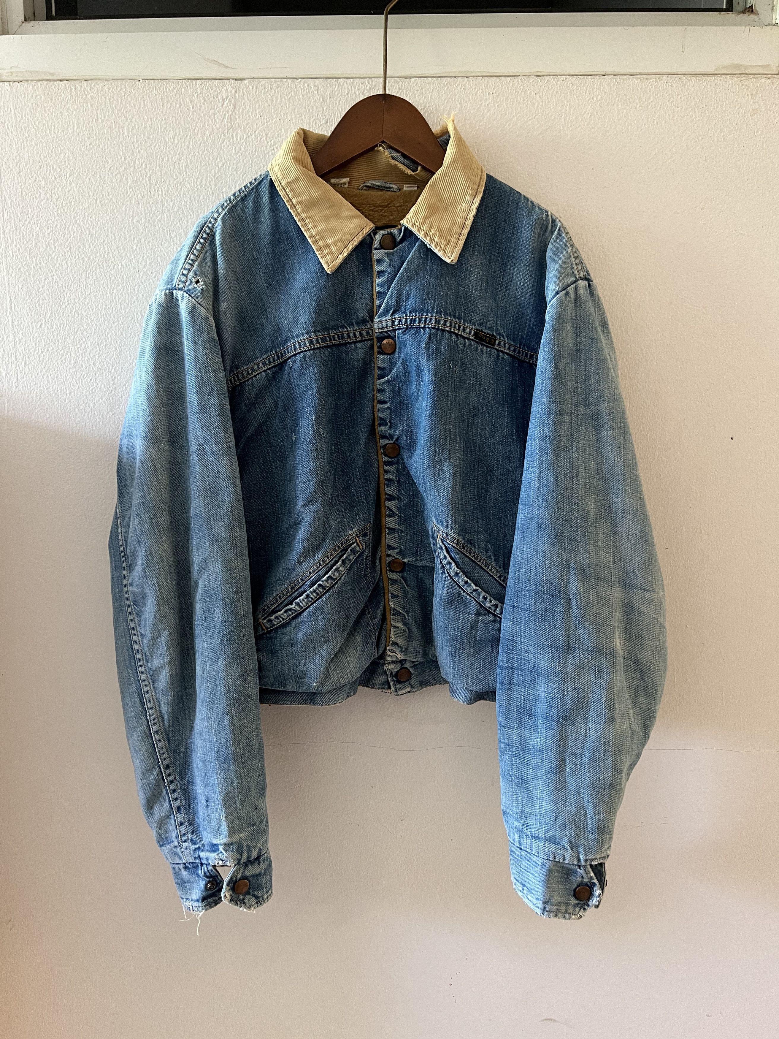 Vintage DISTRESSED VINTAGE 70s WRANGLER WESTERN DENIM JACKET Size US M / EU 48-50 / 2 - 1 Thumbnail