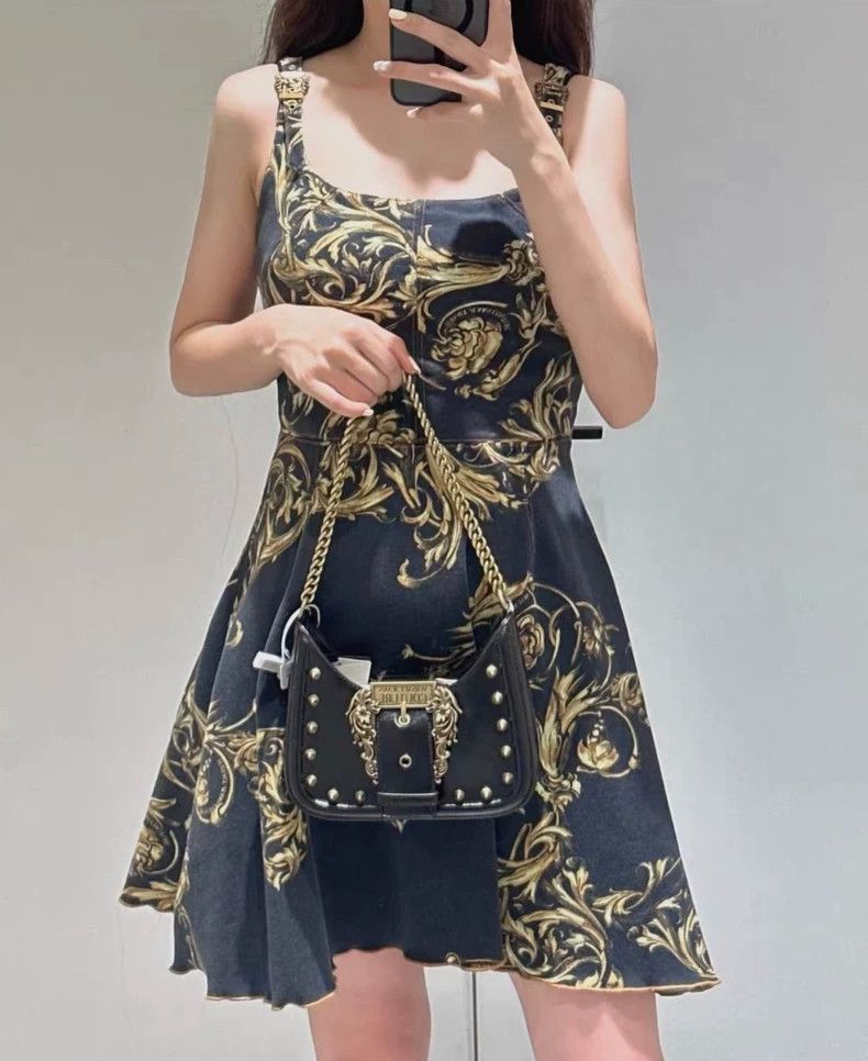 Versace Versace Baroque print dress Size M / US 6-8 / IT 42-44 - 1 Thumbnail