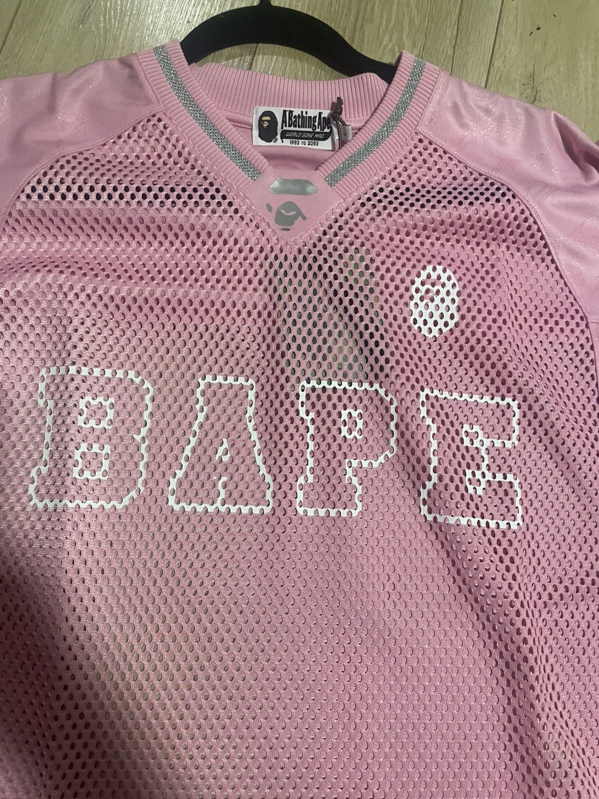 Bape Pink camo bape jersey longsleeve size L BRAND NEW Size US L / EU 52-54 / 3 - 3 Thumbnail