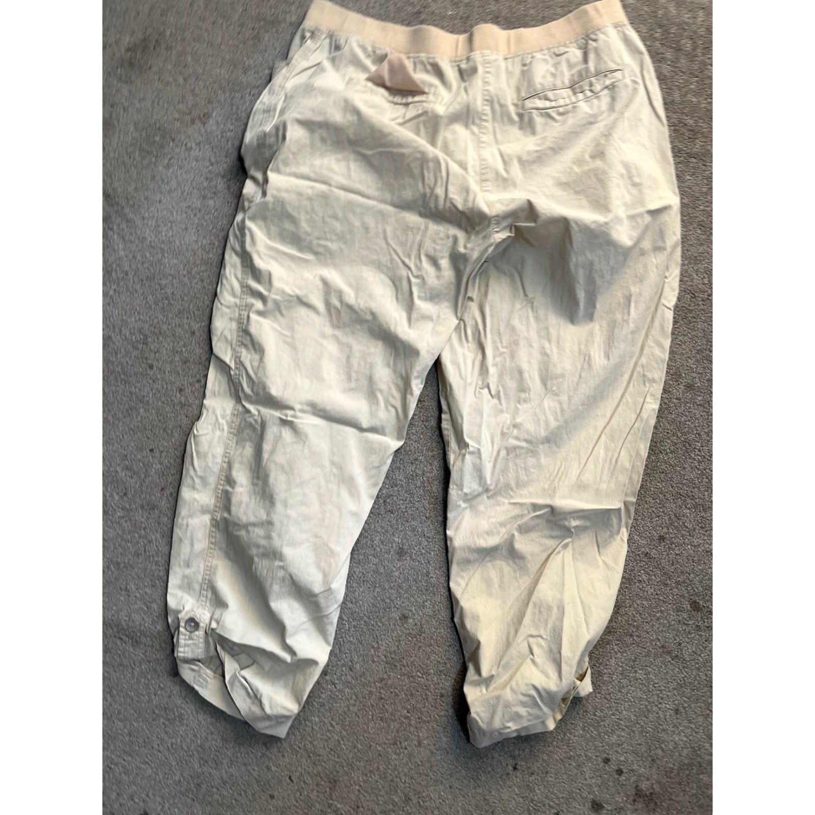Vintage Chico's Pants Casual Womens 3 Cargo Roll Tab Stretch Full Length Beige Army Twill Pockets Comfort Convertible Regular Inseam 31 in Women's Pants Size 26" / US 2 / IT 38 - 3 Thumbnail