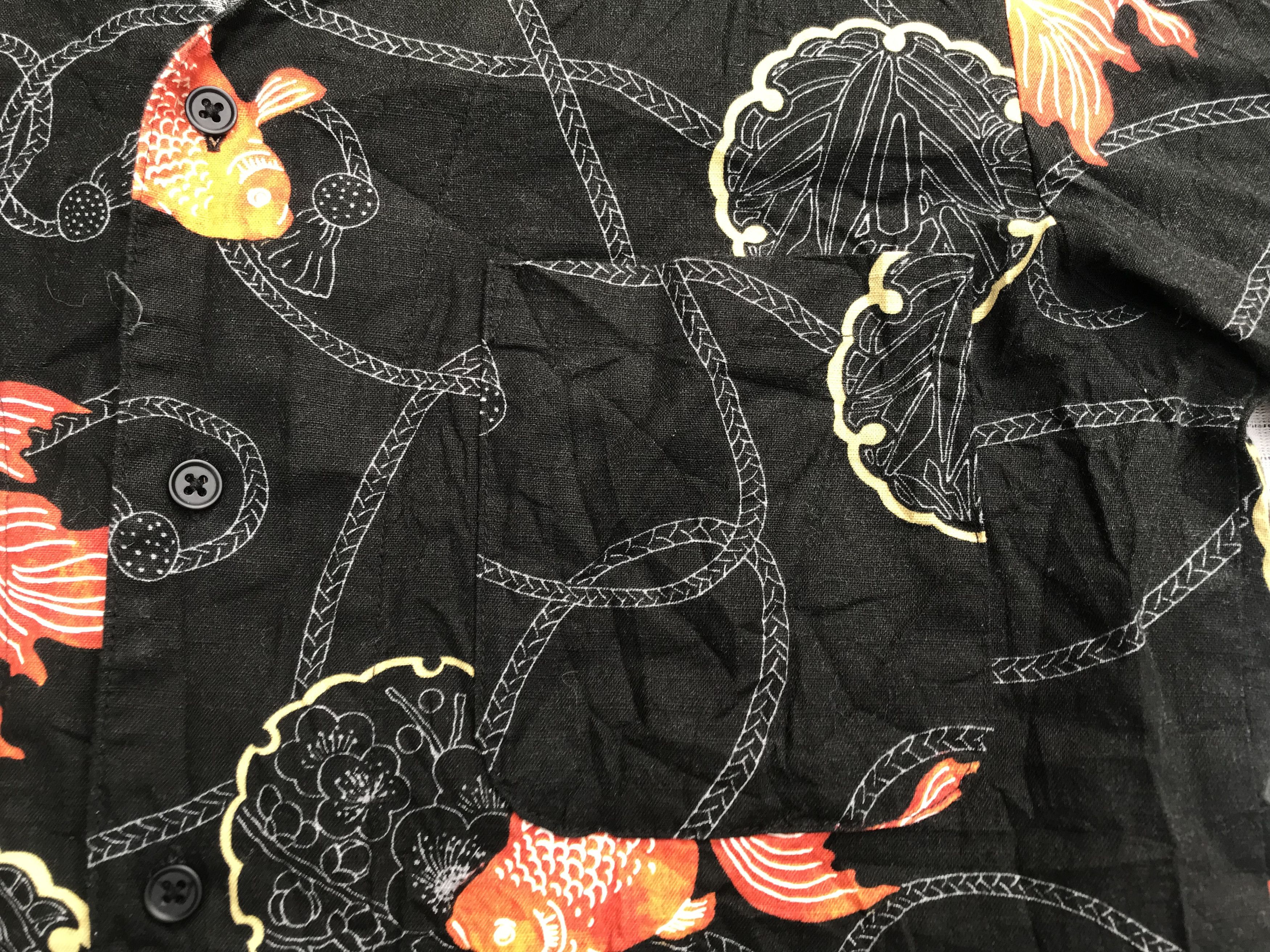 Japanese Brand (S108) Arbe Chitose Gold Fish 3/4 Sleeve Black V Neck Shirt Size US S / EU 44-46 / 1 - 5 Thumbnail