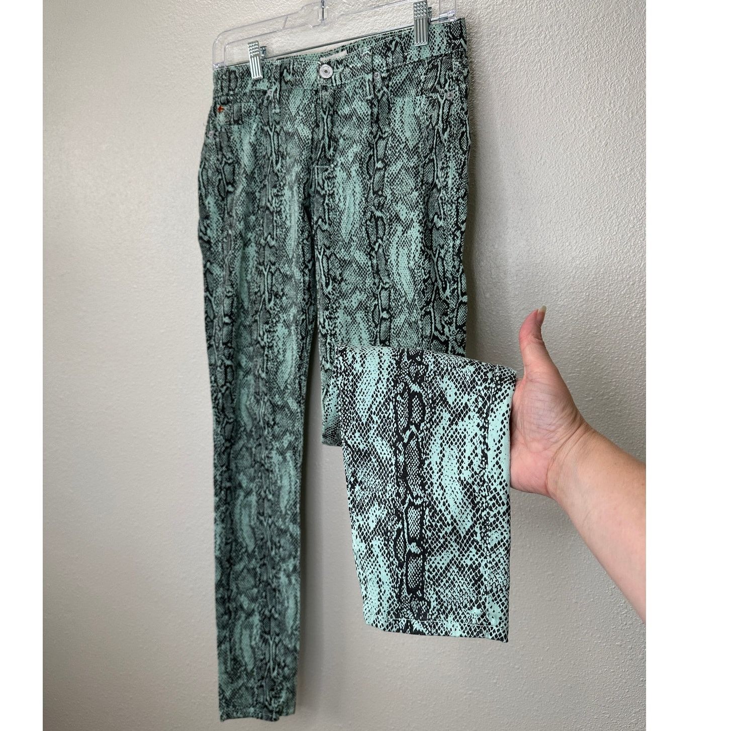 Hudson Hudson Teal & Black Snakeprint Nico Skinny Midrise Jean 26 Size 26" / US 2 / IT 38 - 1 Thumbnail