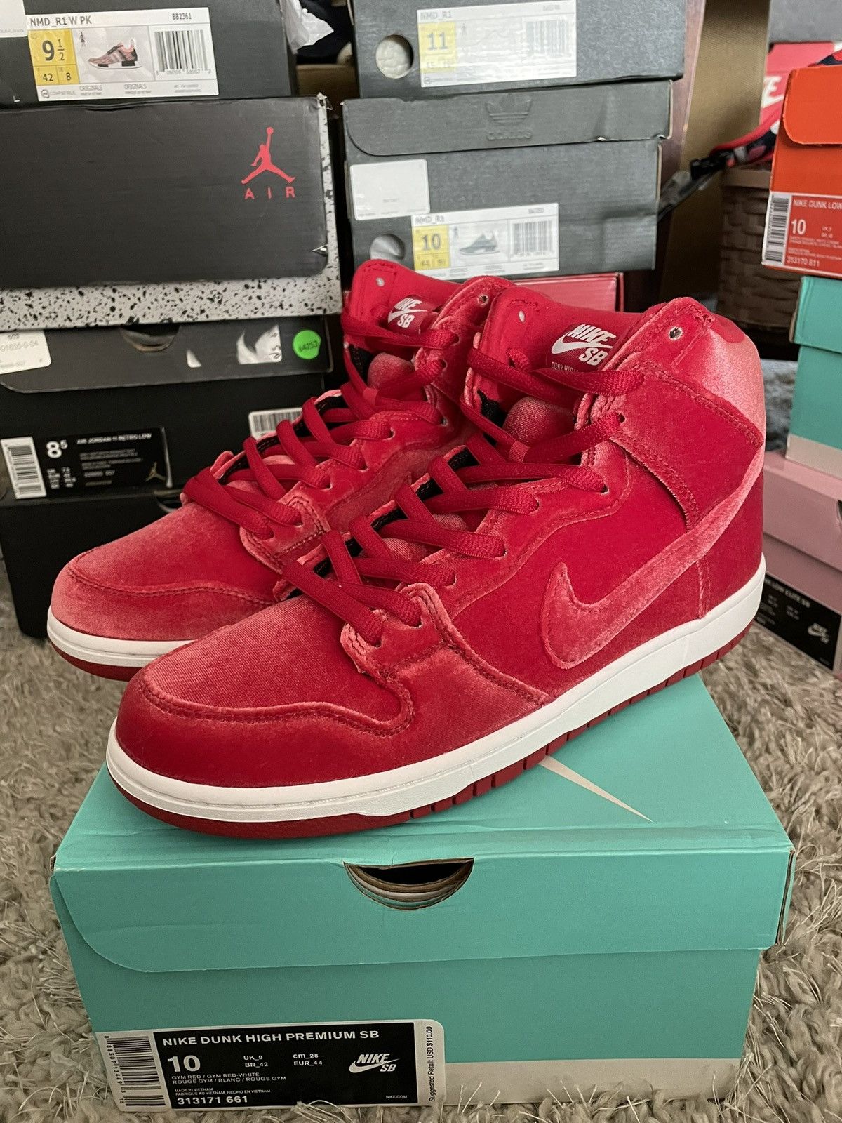 Nike SB Nike SB Dunk High PRM ‘Red Velvet’ Size US 10 / EU 43 - 1 Thumbnail