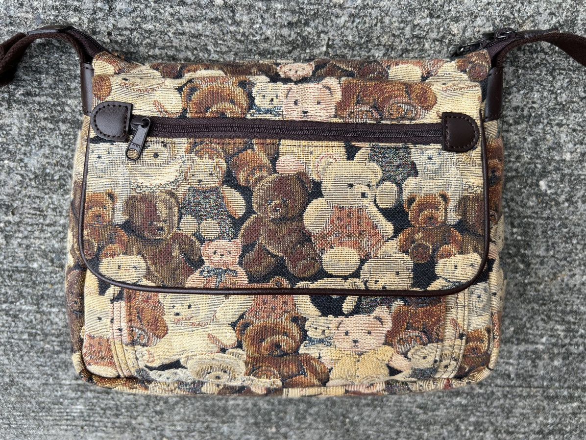 Japanese Brand Vintage Yamatoya Tokyo Ravi Ravi Jacquard Bears Sling Bag Size ONE SIZE - 7 Thumbnail