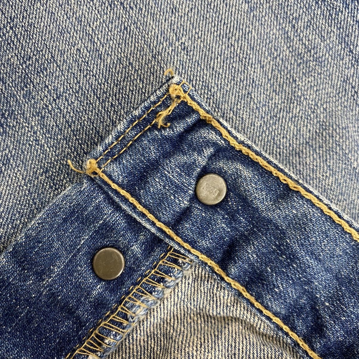 Levi's Vintage Clothing 1990s Vintage Levis 501 36x32 Distressed Faded Blue Jeans Size US 36 / EU 52 - 12 Thumbnail