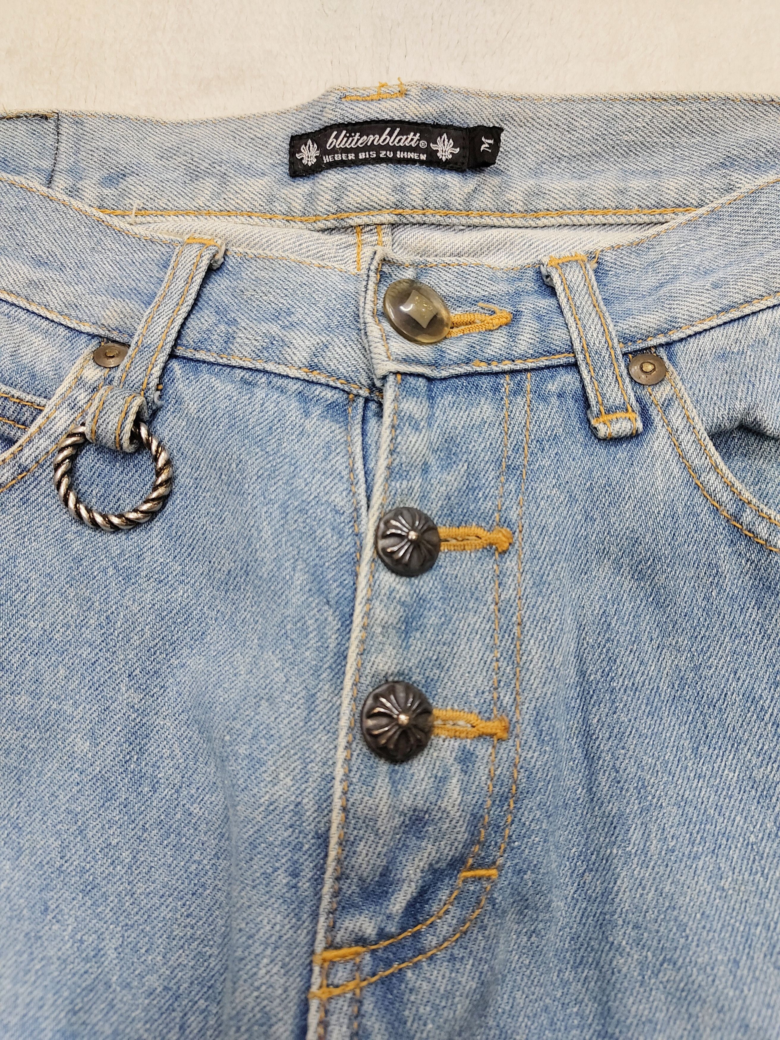 Japanese Brand 00s Blutenblatt🇯🇵 Pacthwork Star Stitch Flare Jeans Size US 31 - 3 Thumbnail