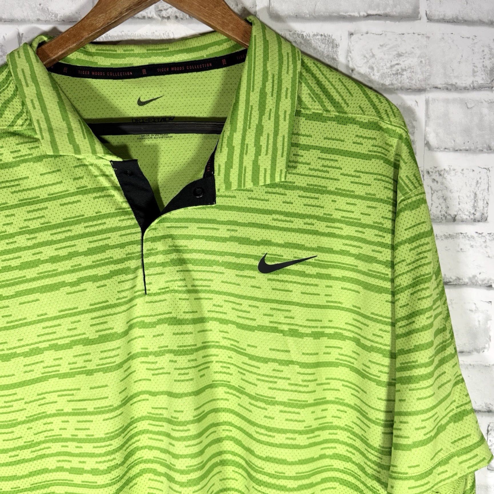 Nike VINTAGE Nike Tiger Woods Polo Shirt Green Striped Dri-Fit Athletic Mens XXL Size US XXL / EU 58 / 5 - 2 Thumbnail