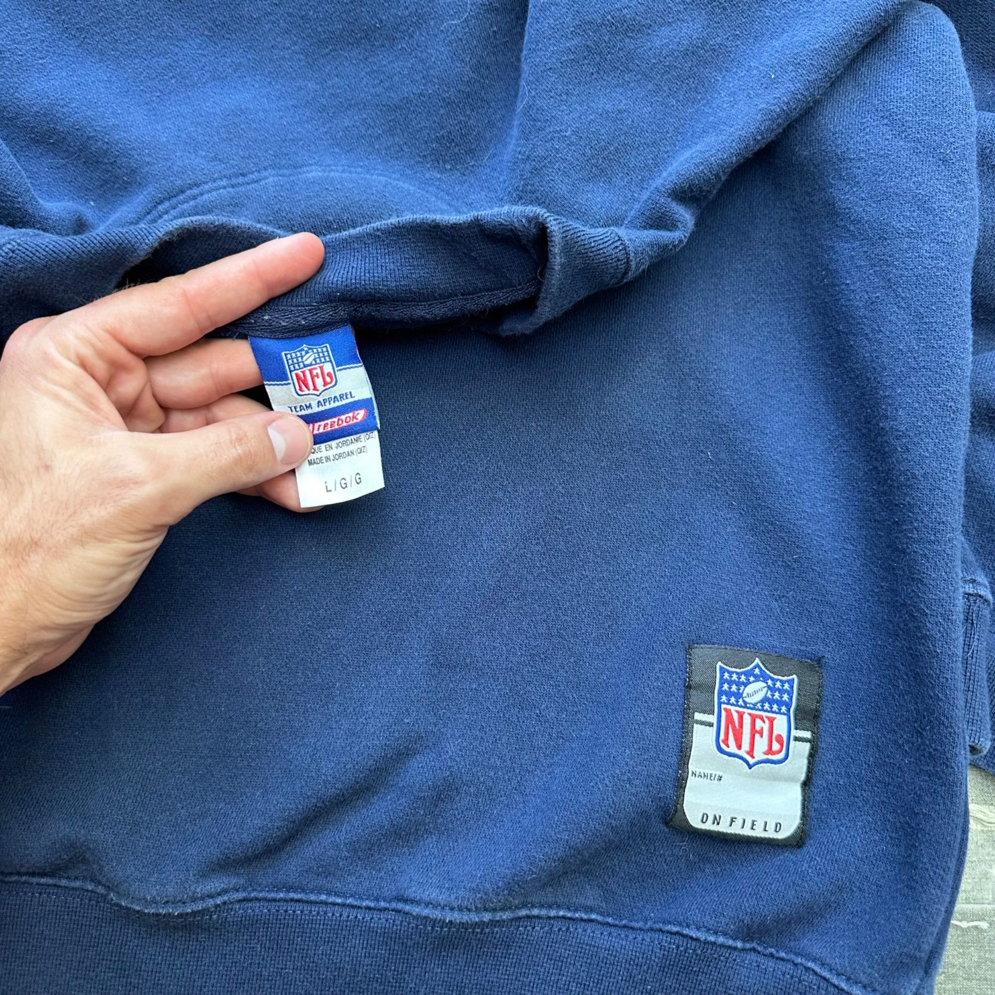 Vintage Vintage Reebok Dallas Cowboys NFL Sweatshirt Size US L / EU 52-54 / 3 - 3 Thumbnail